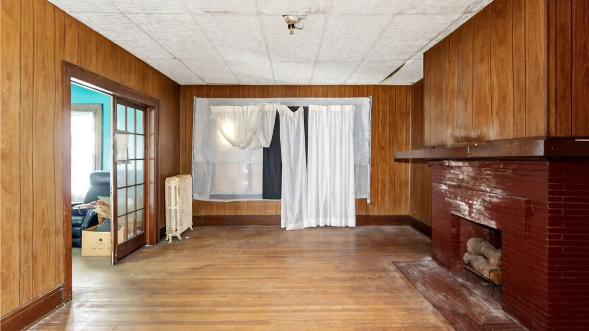 Property at 208 Loring Avenue, Buffalo, NY 14214 8