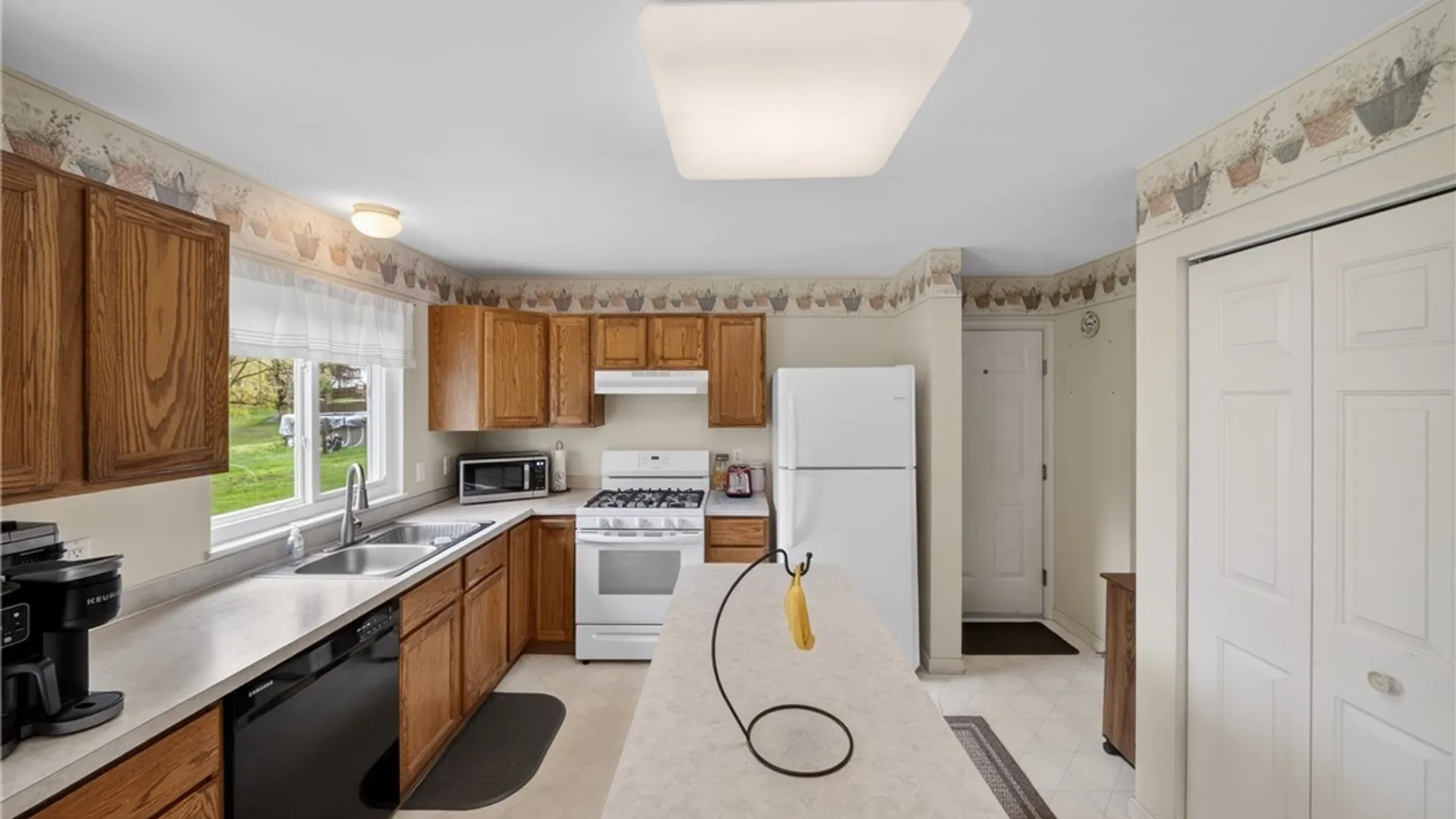 Property at 55 Chaucer Circle, Lysander, NY 13027 11