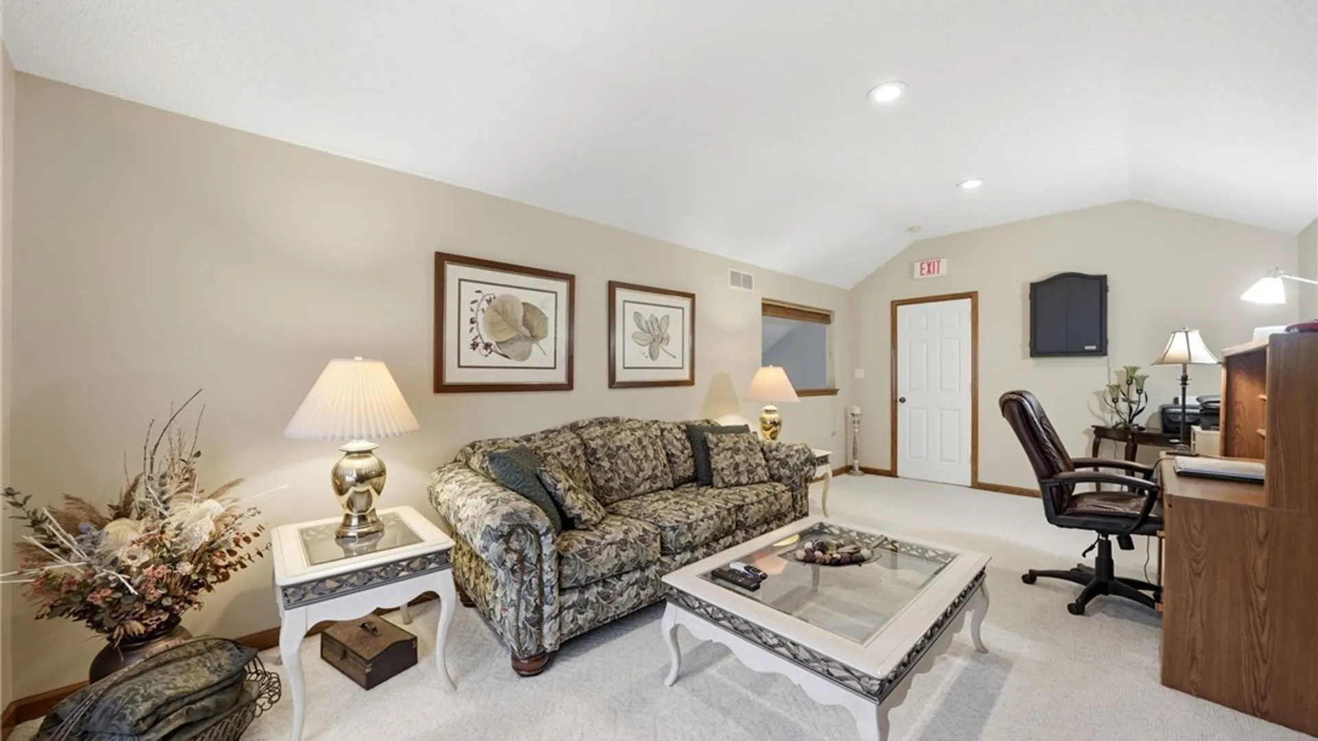 Property at 31 Apple Blossom Boulevard, Lancaster, NY 14086 23