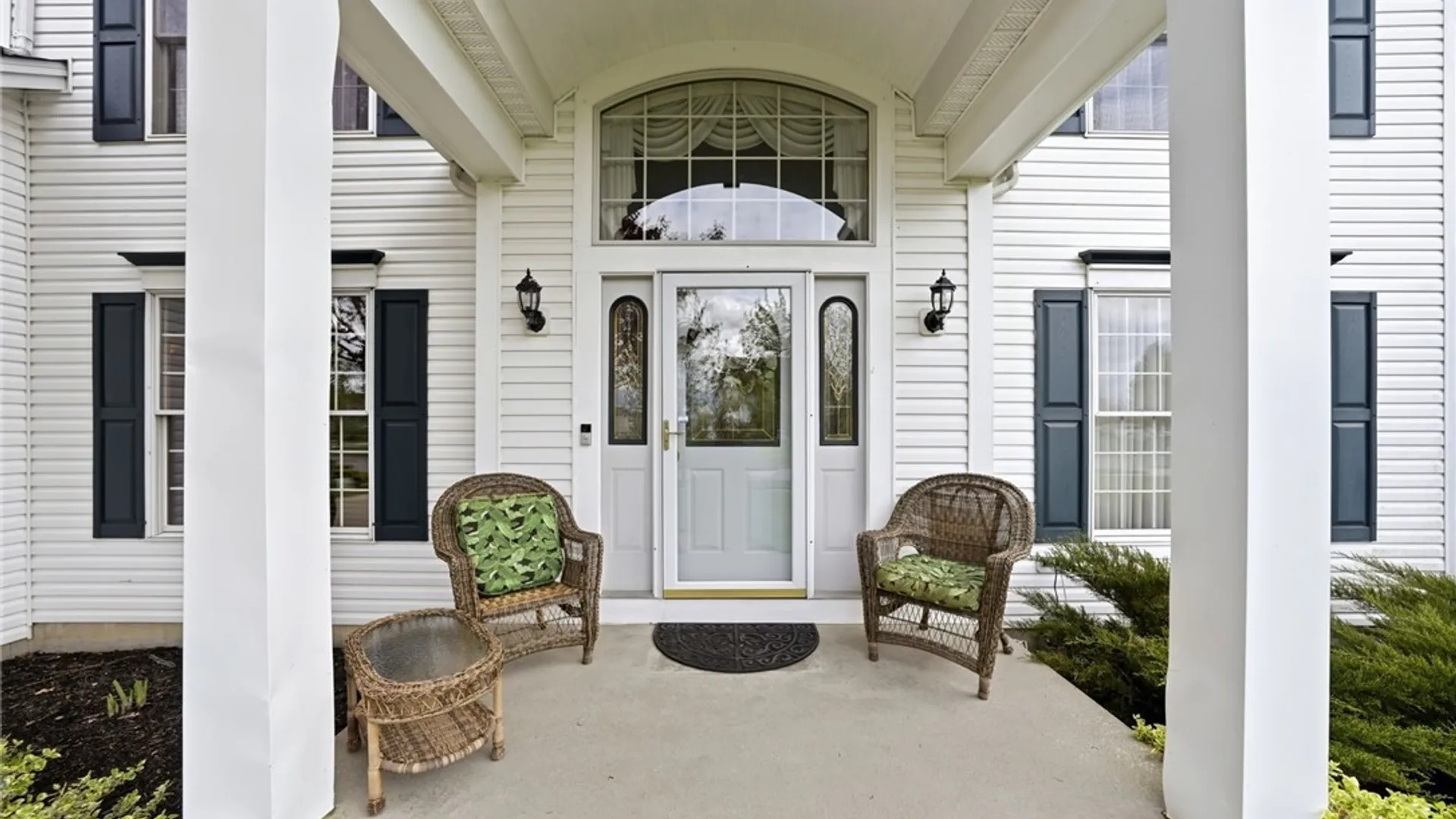 Property at 31 Apple Blossom Boulevard, Lancaster, NY 14086 4