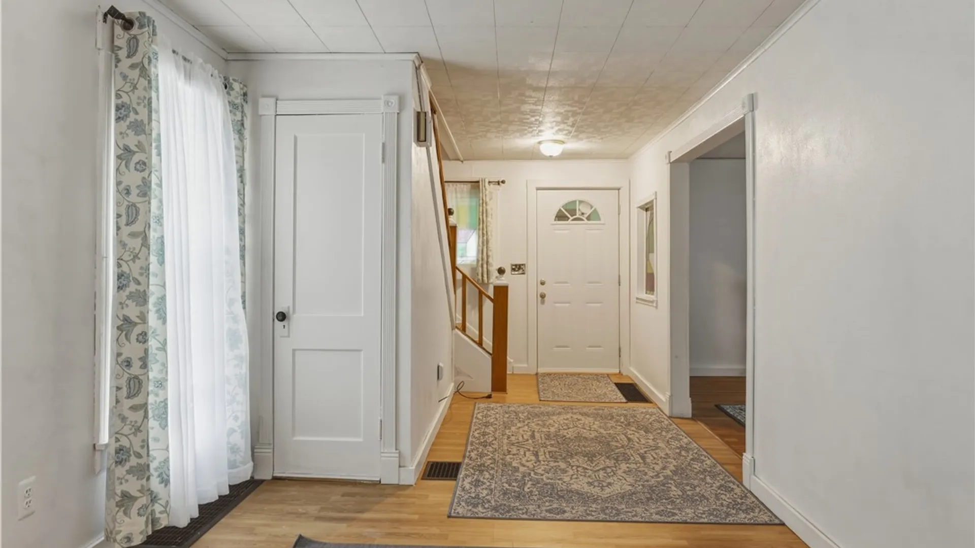 Property at 719 Seneca Place, Elmira City, NY 14904 7