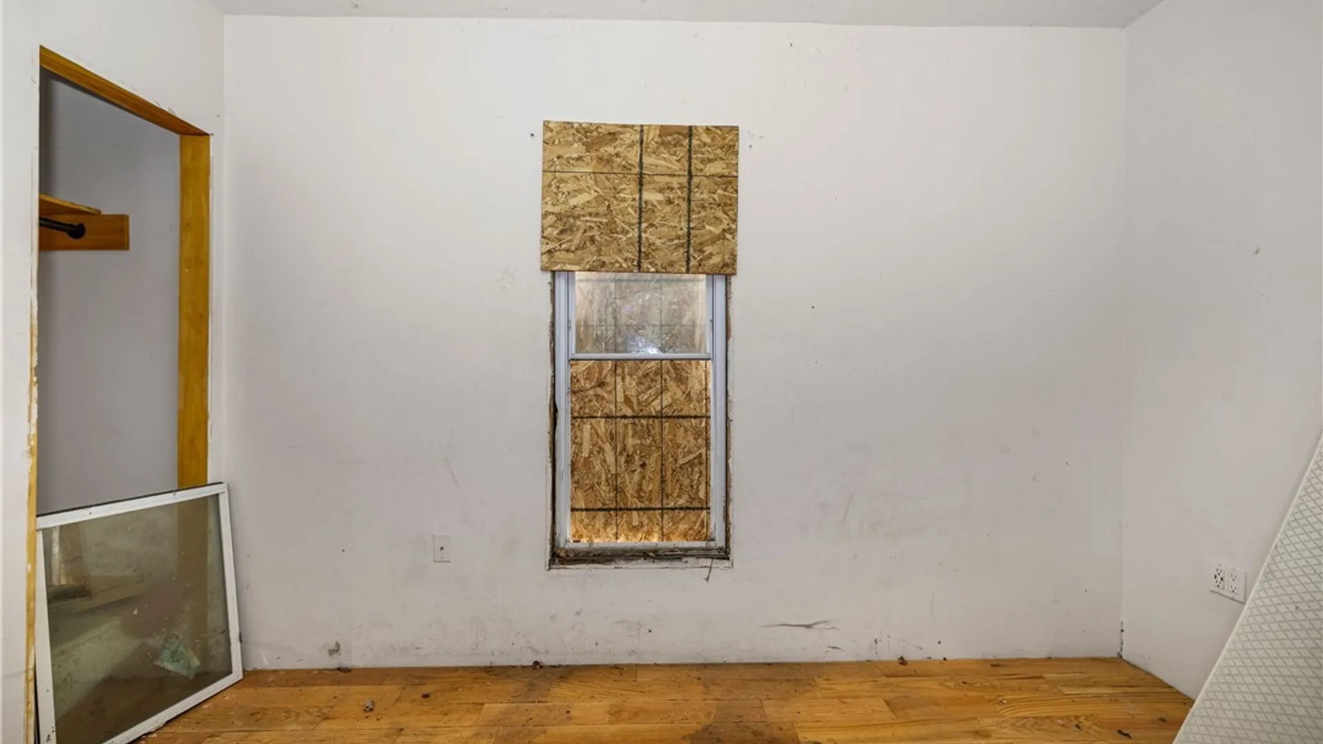 Property at 919 Cedar Avenue, Niagara Falls, NY 14301 16