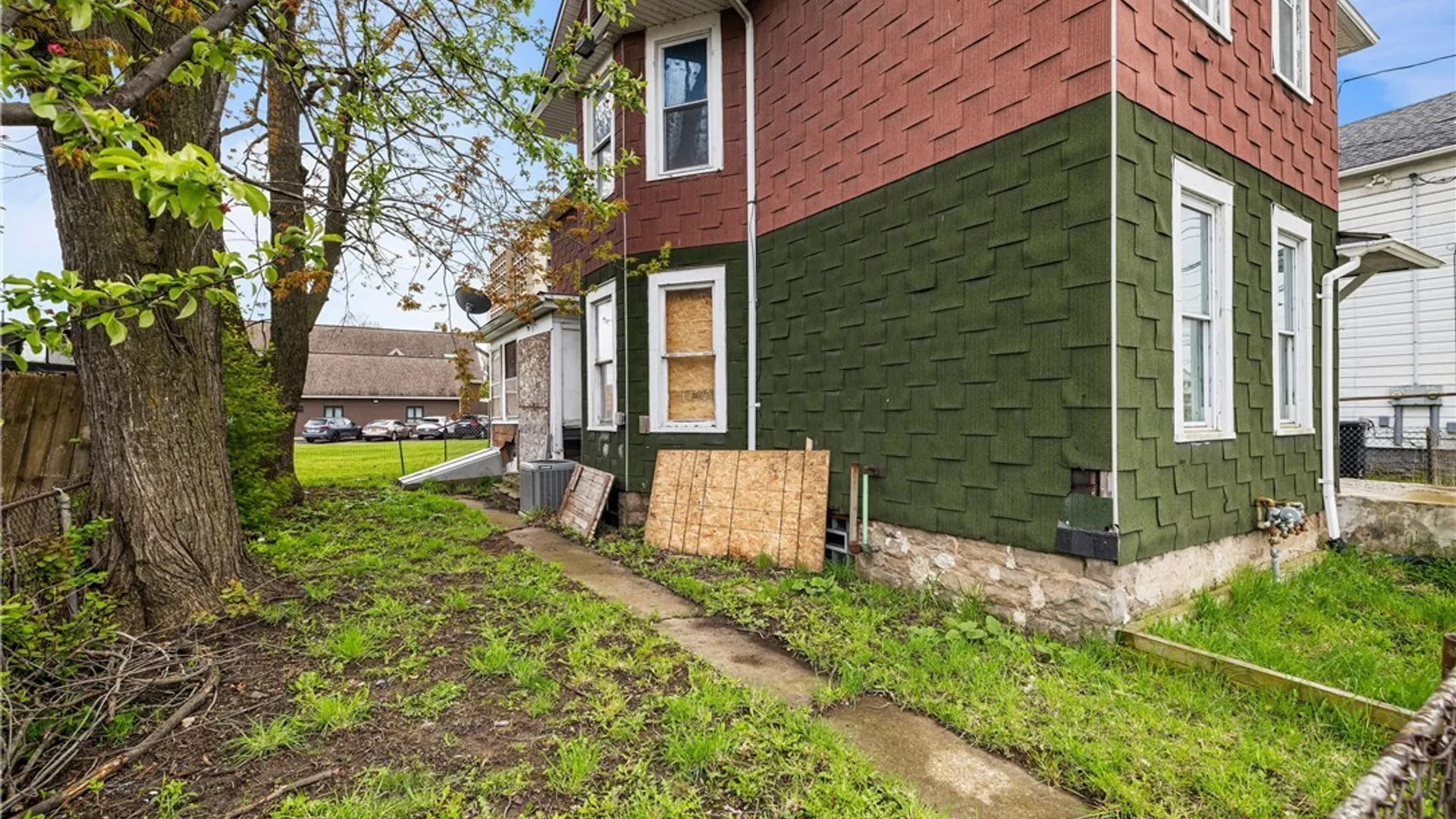 Property at 919 Cedar Avenue, Niagara Falls, NY 14301 4
