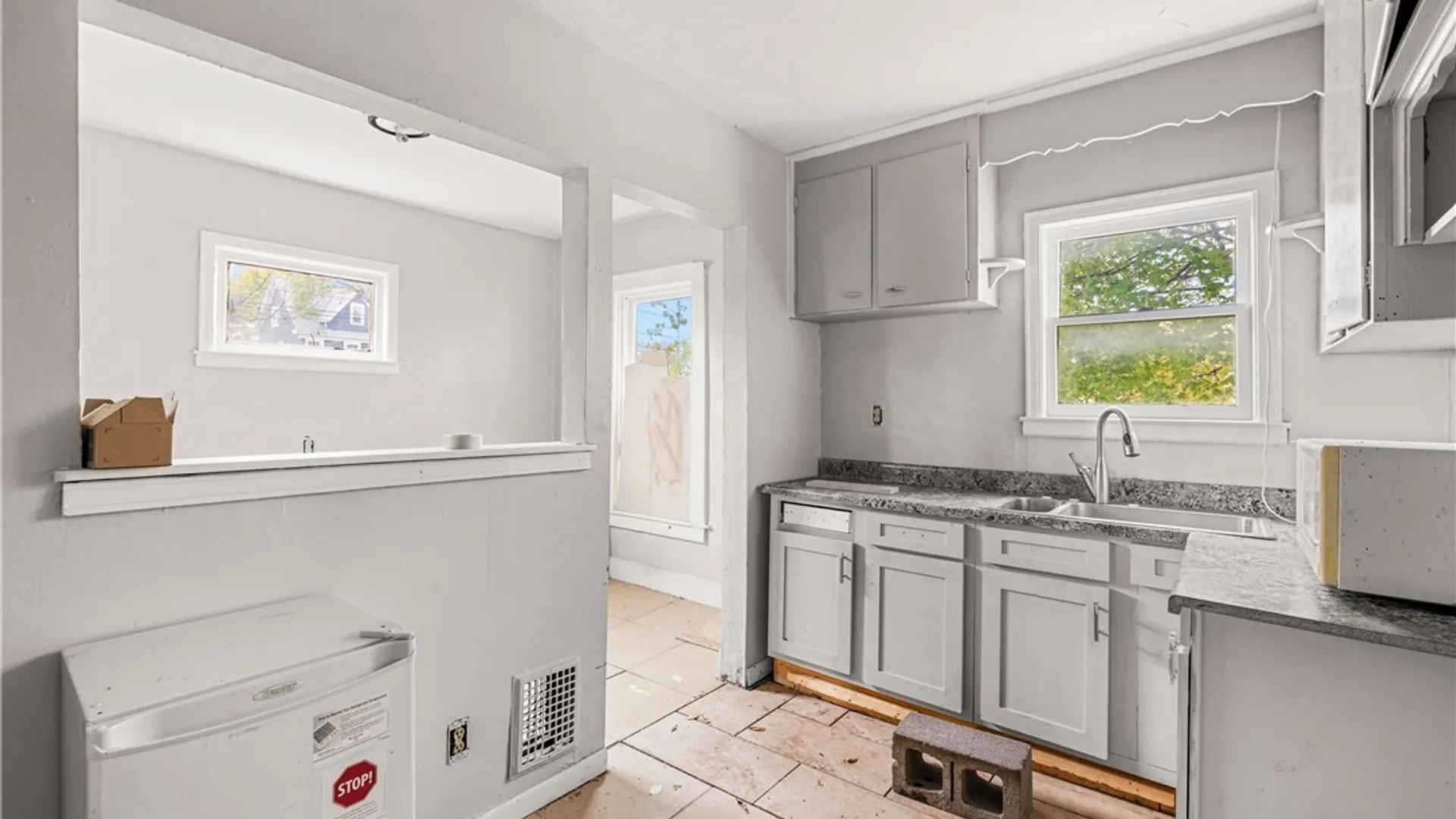 Property at 608 20th Street, Niagara Falls, NY 14301 20