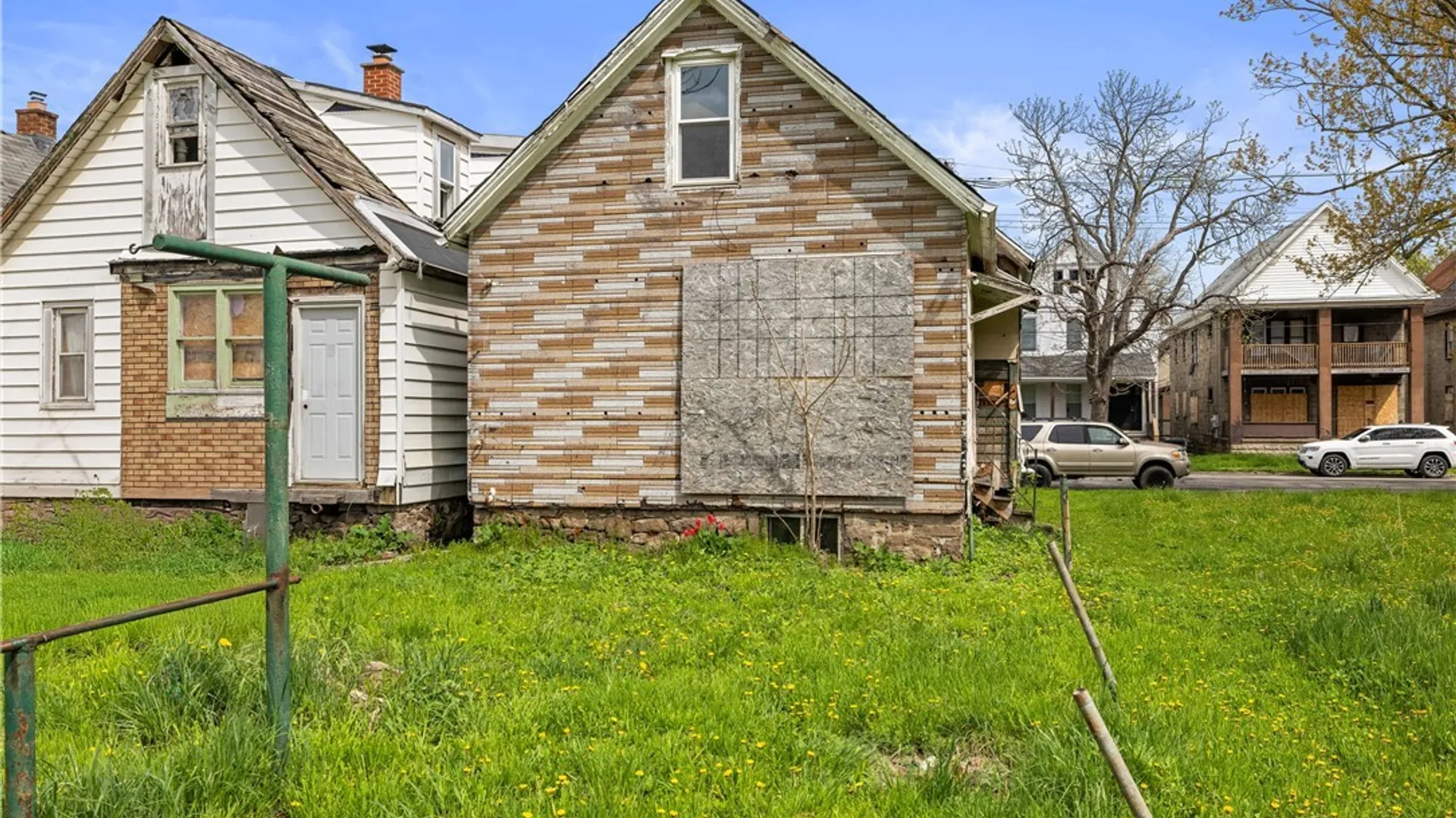 Property at 1117 Pierce Avenue, Niagara Falls, NY 14301 4