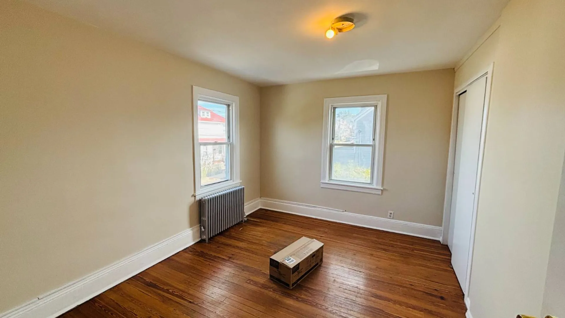 Property at 14 1 St, Glen Cove, NY 11542 13