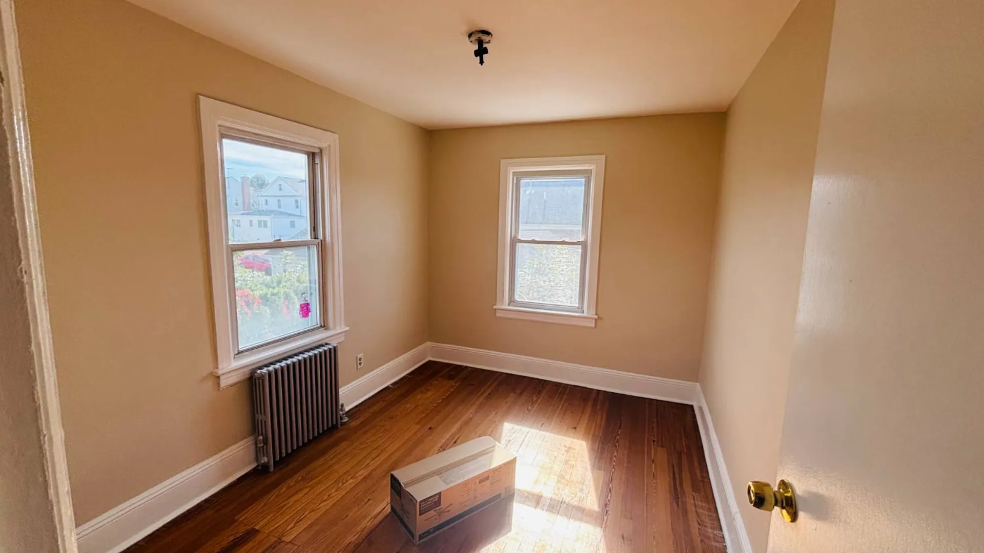 Property at 14 1 St, Glen Cove, NY 11542 15