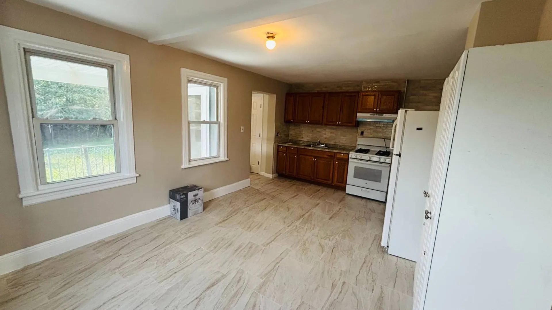 Property at 14 1 St, Glen Cove, NY 11542 3