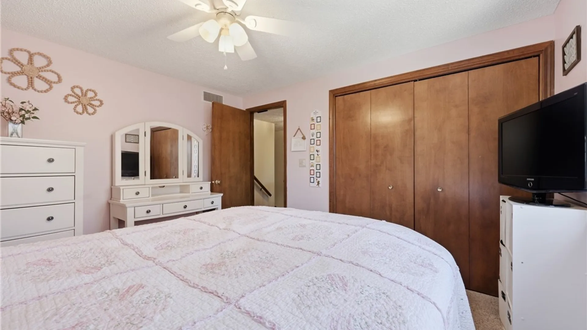 Property at 8265 Lisa Lane, Clarence, NY 14051 30
