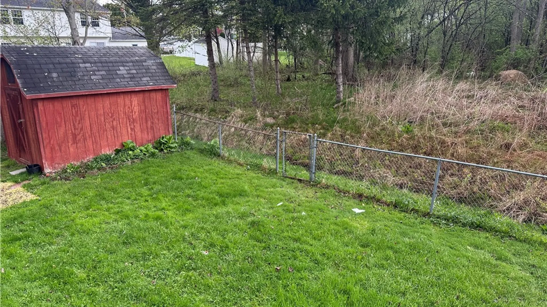 Property at 531 Cedarbrook Crescent, Utica, NY 13502 10