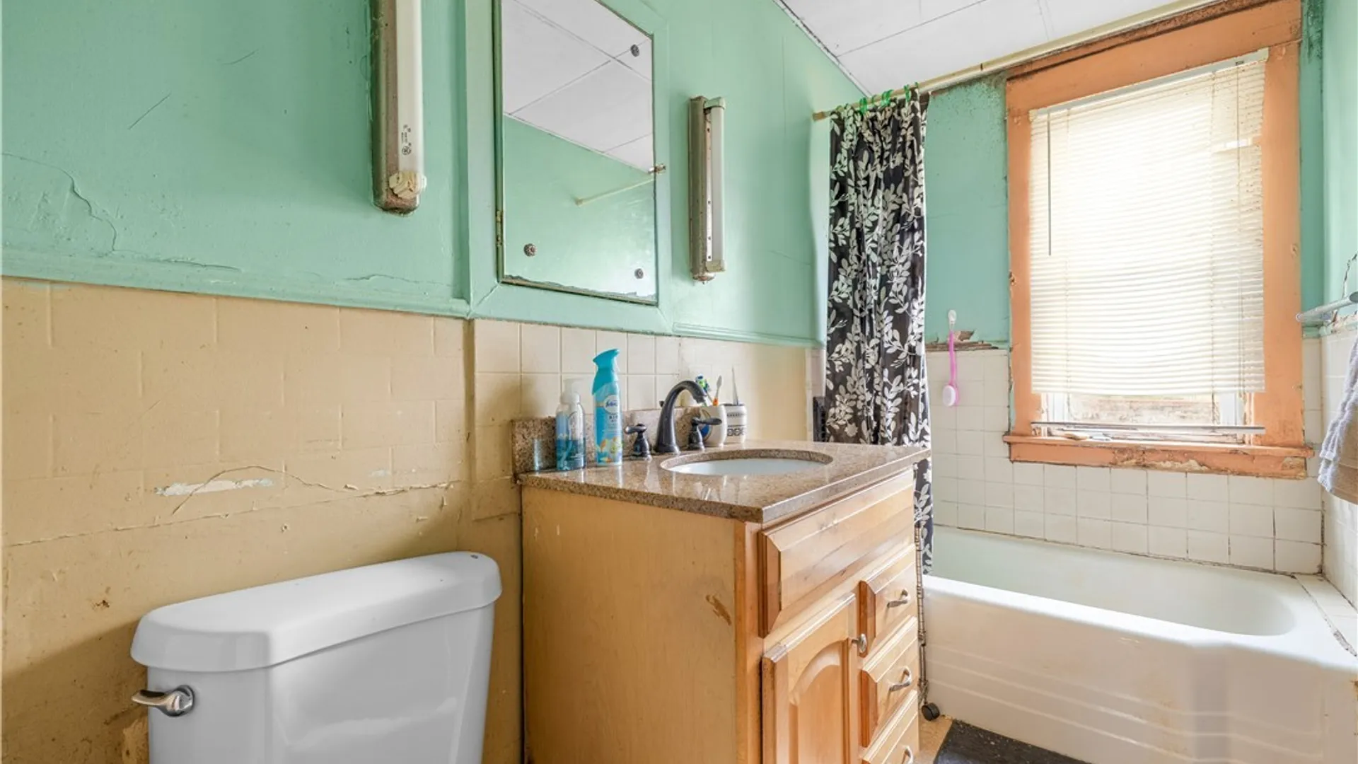 Property at 1141 Hilton Avenue, Utica, NY 13501 36