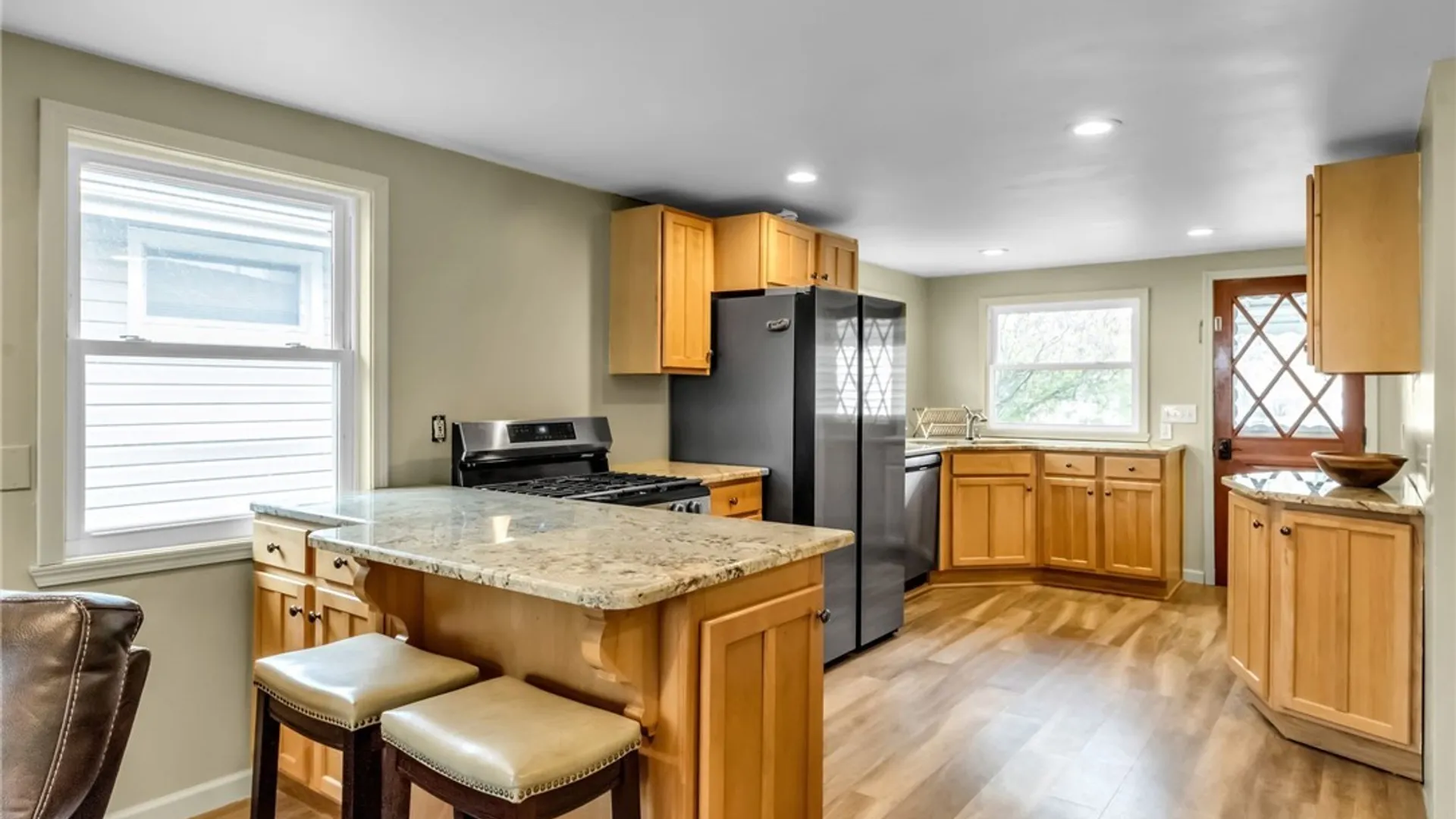 Property at 54 Shore Drive, Hamburg, NY 14219 12