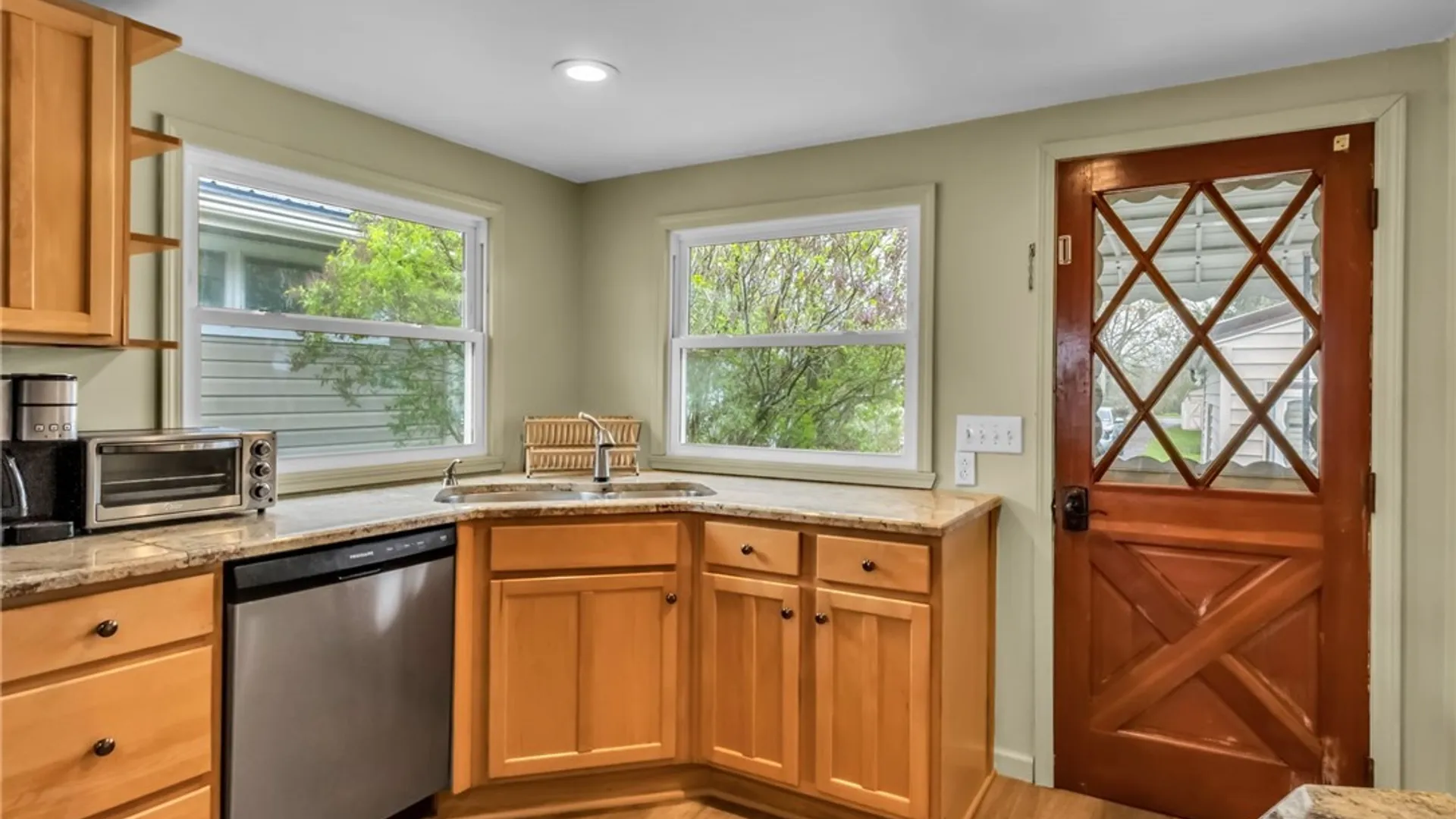Property at 54 Shore Drive, Hamburg, NY 14219 16