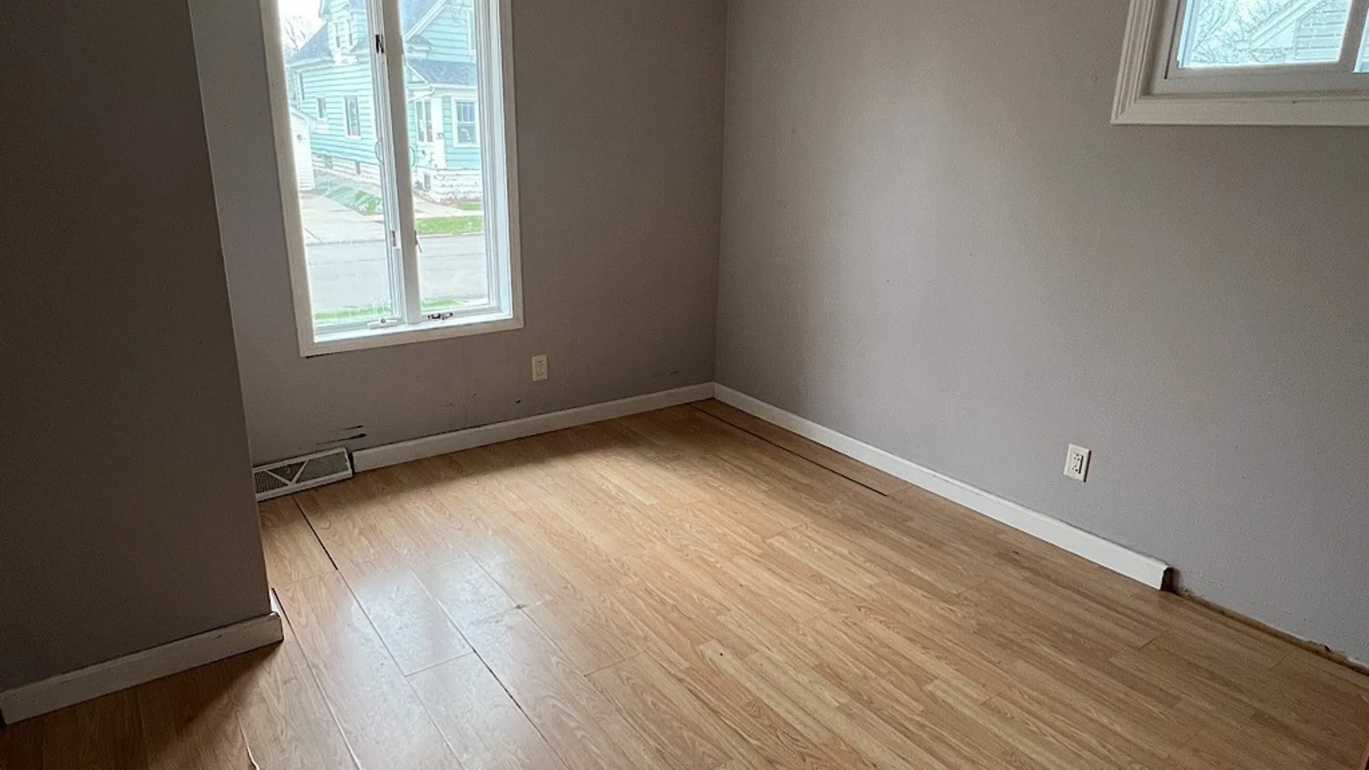 Property at 42 Garvey Avenue, Buffalo, NY 14220 6