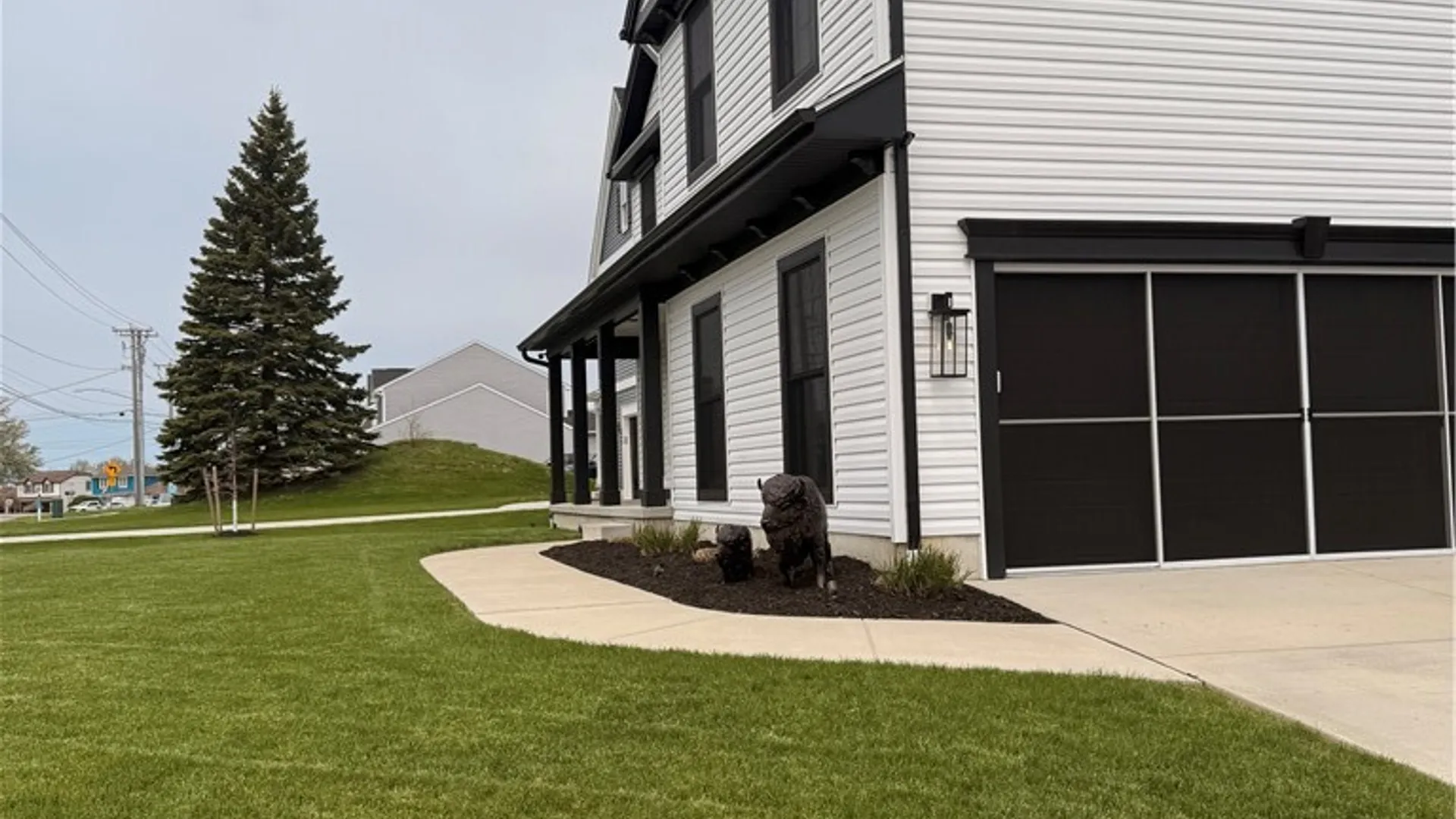 Property at 3802 Howard Road, Hamburg, NY 14075 5