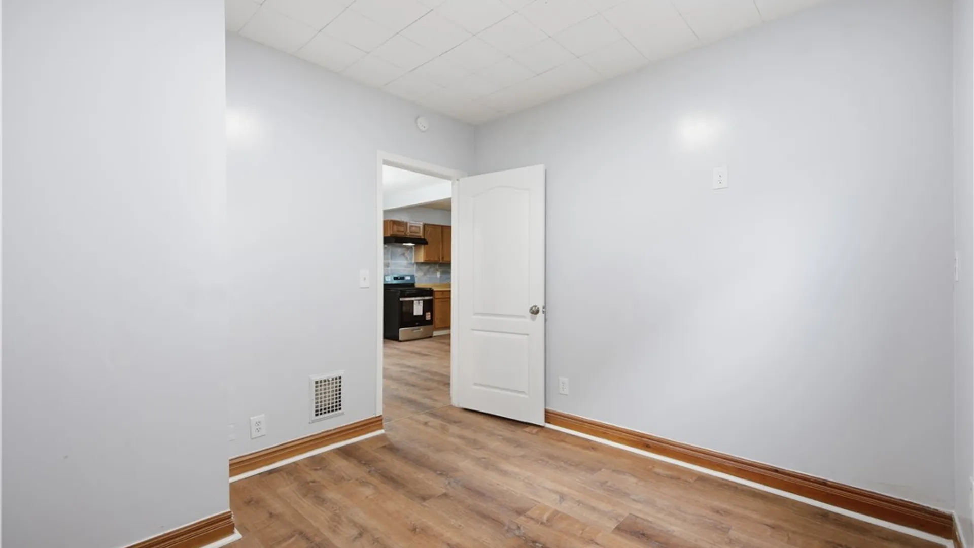 Property at 122 Dartmouth Avenue, Buffalo, NY 14215 24