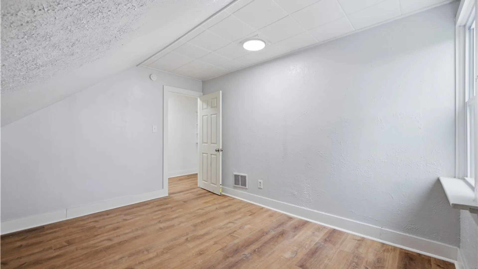 Property at 122 Dartmouth Avenue, Buffalo, NY 14215 36