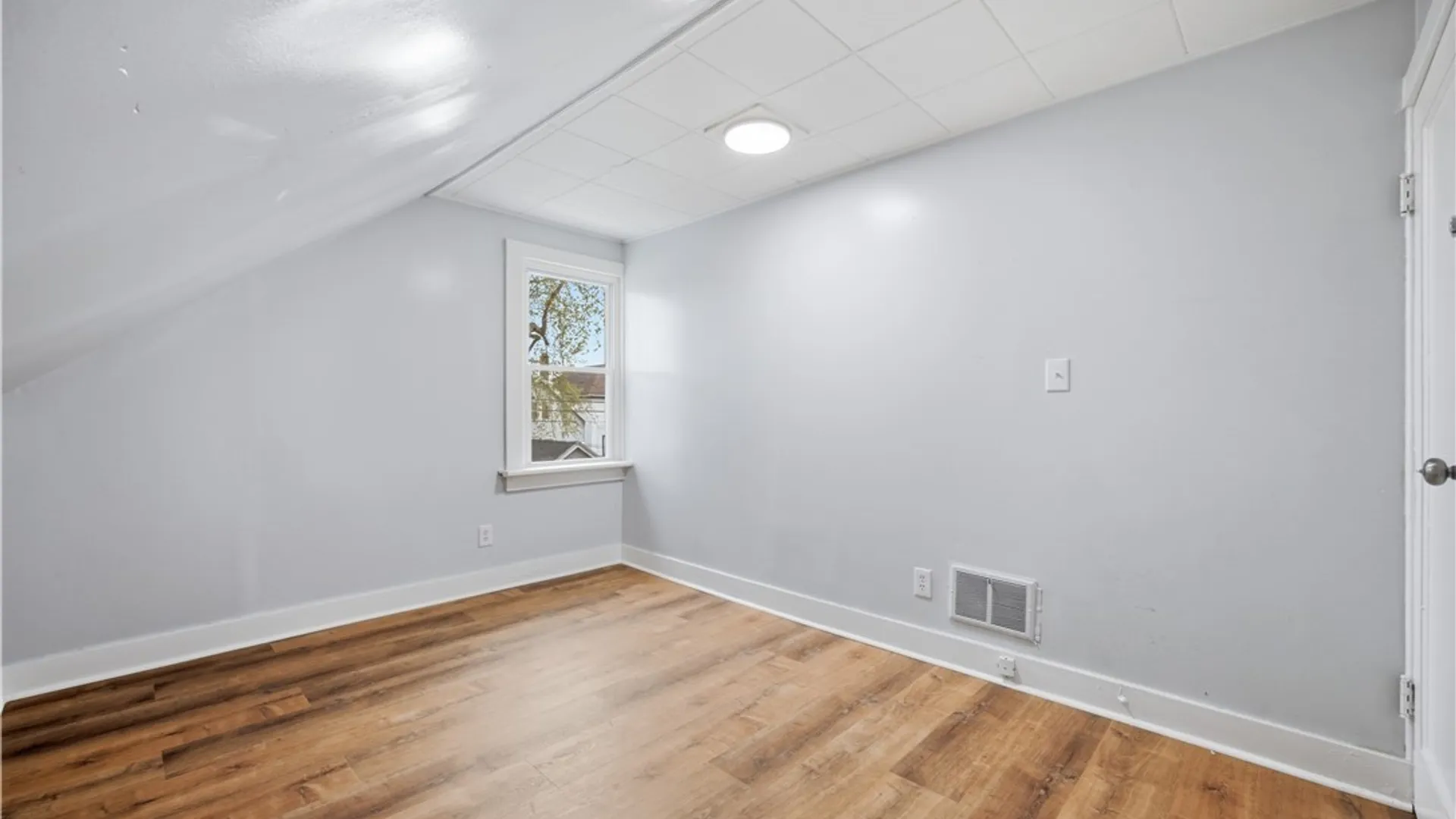Property at 122 Dartmouth Avenue, Buffalo, NY 14215 39