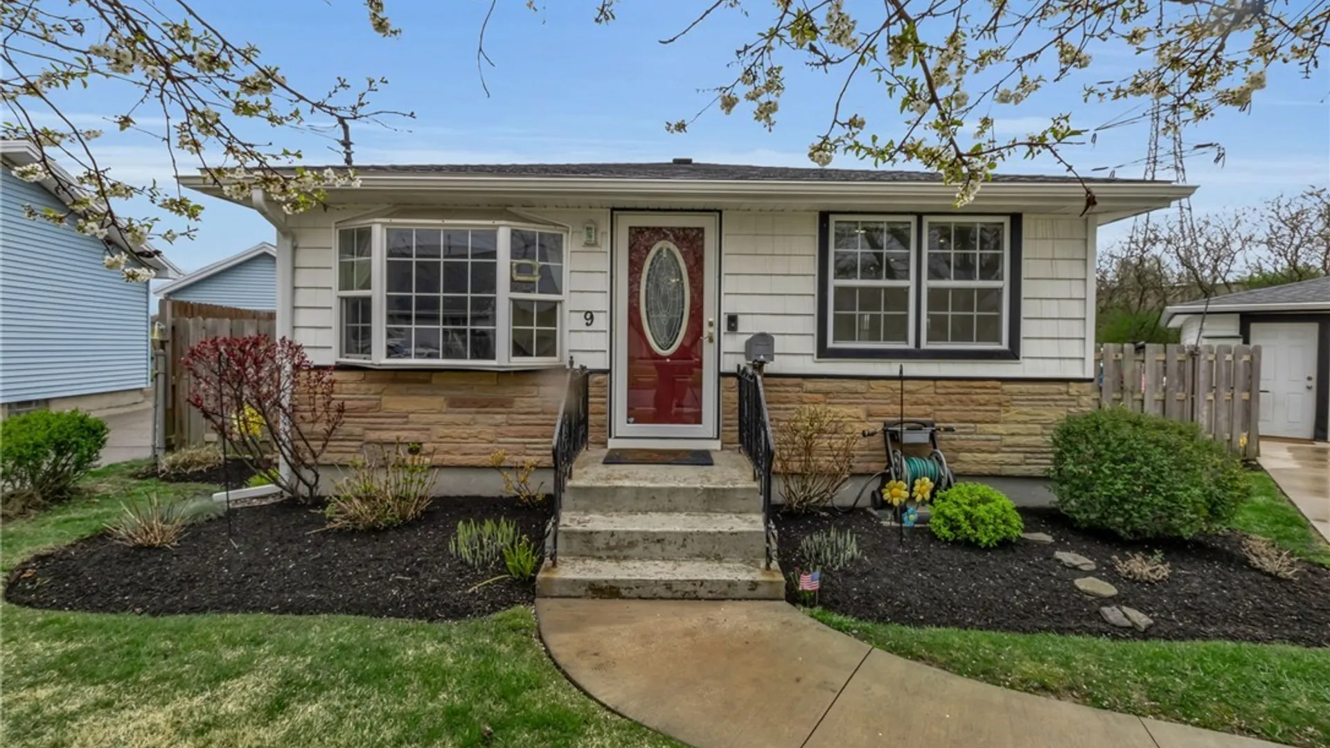 Property at 9 Smith Drive, Lackawanna, NY 14218 3