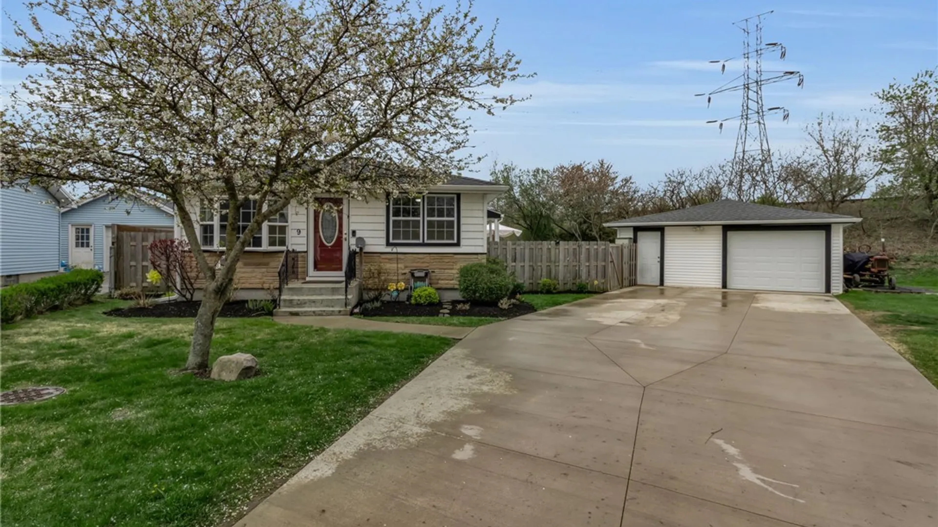 Property at 9 Smith Drive, Lackawanna, NY 14218 4