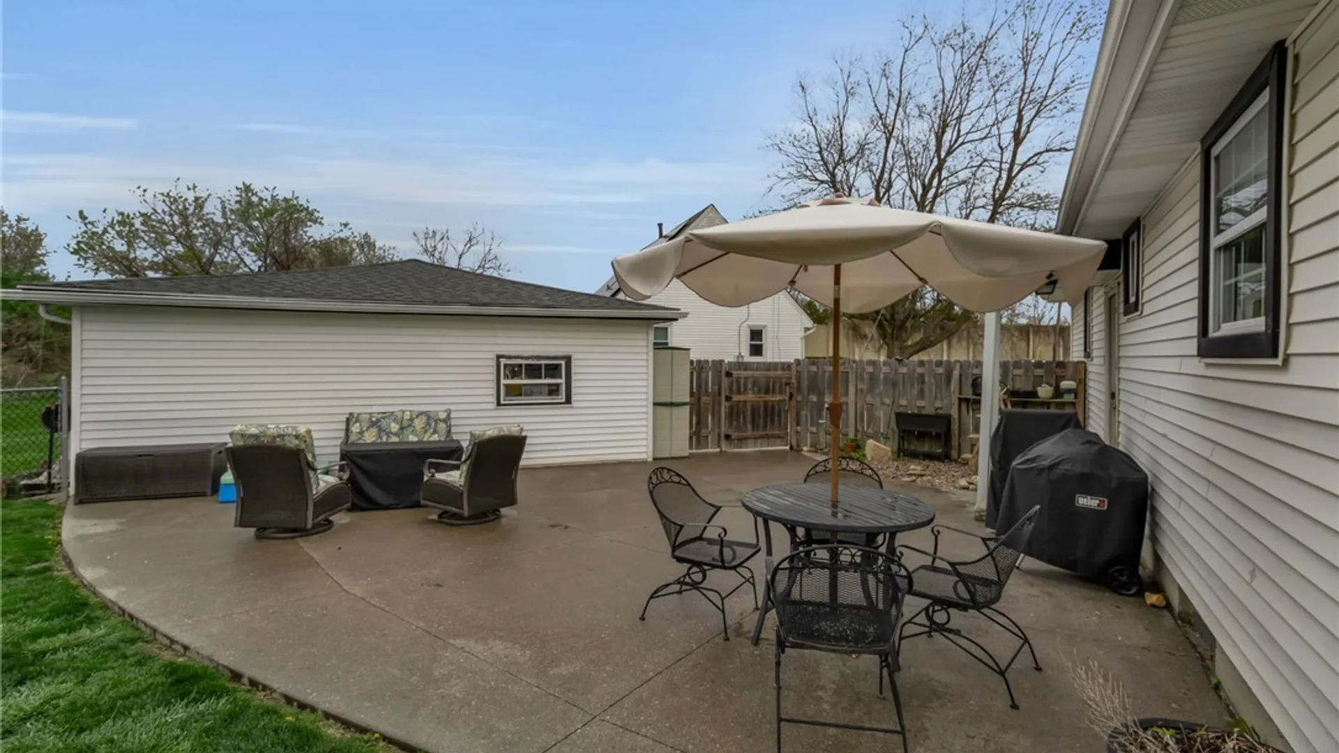Property at 9 Smith Drive, Lackawanna, NY 14218 5