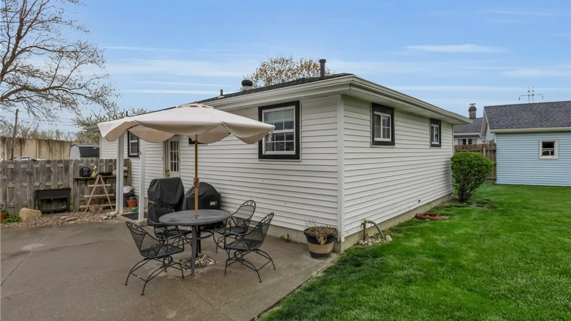 Property at 9 Smith Drive, Lackawanna, NY 14218 7
