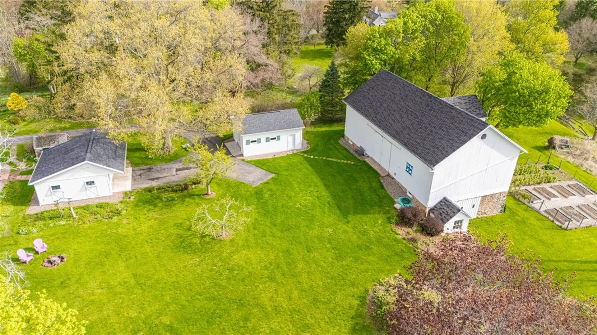 Property at 648 Mendon Road, Pittsford, NY 14534 7