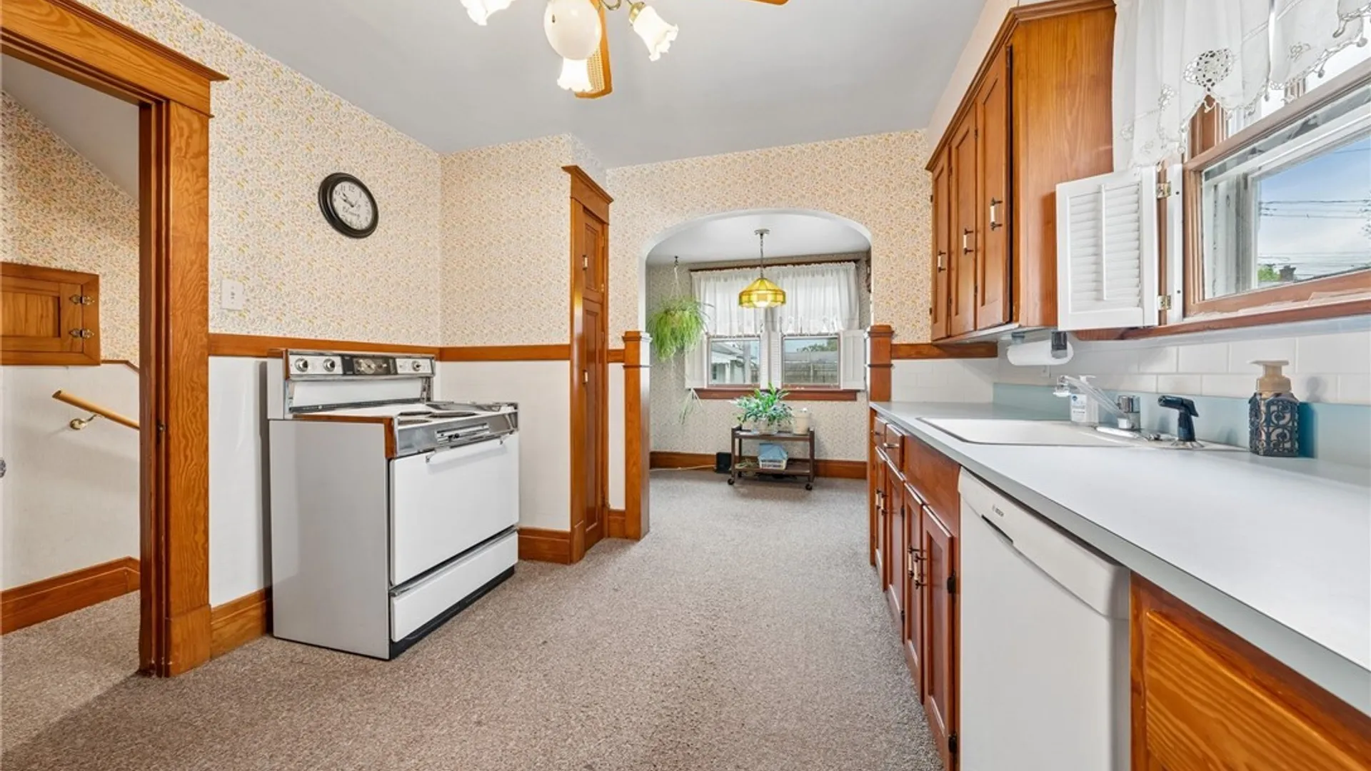 Property at 401 Bennett Street, North Tonawanda, NY 14120 11