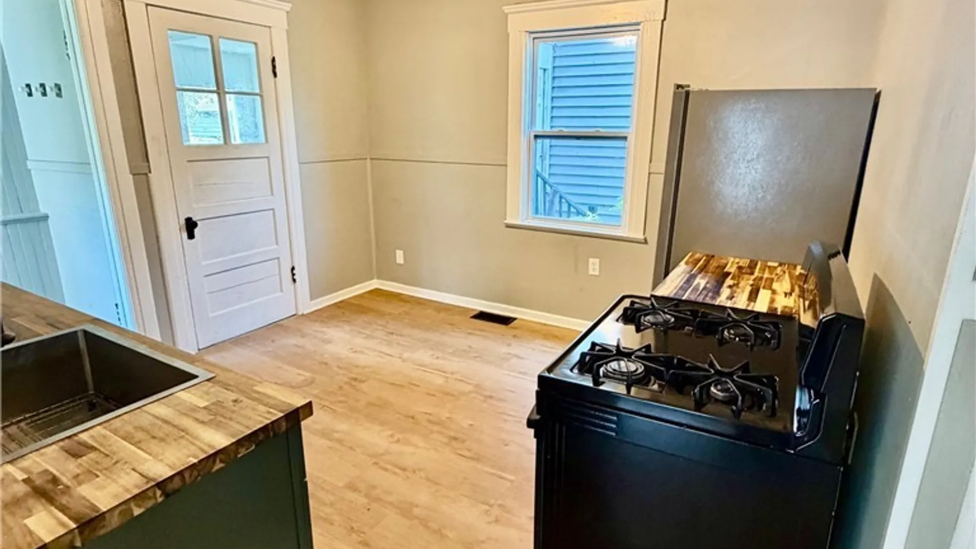 Property at 225 Corning Avenue, Syracuse, NY 13205 7