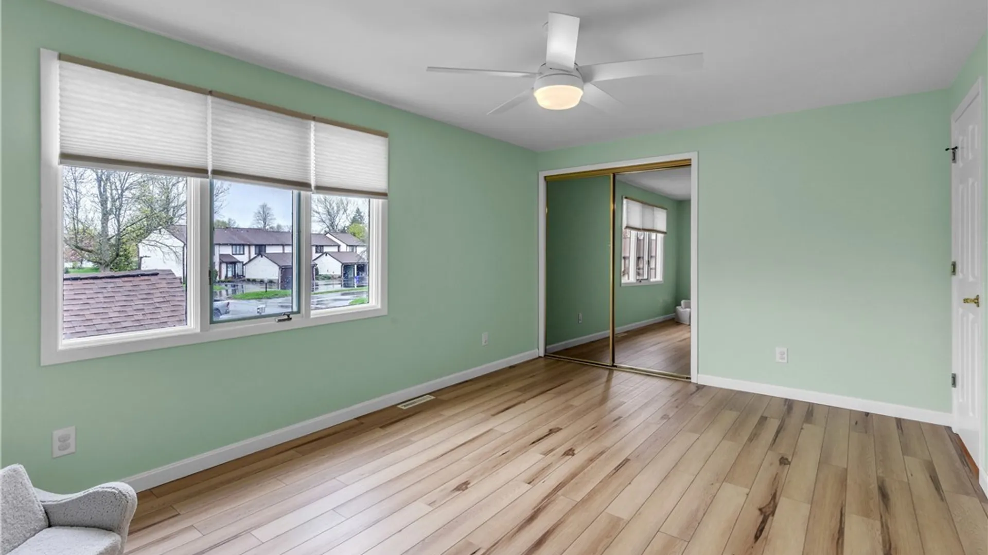 Property at 1202 Charlesgate Circle, Amherst, NY 14051 34