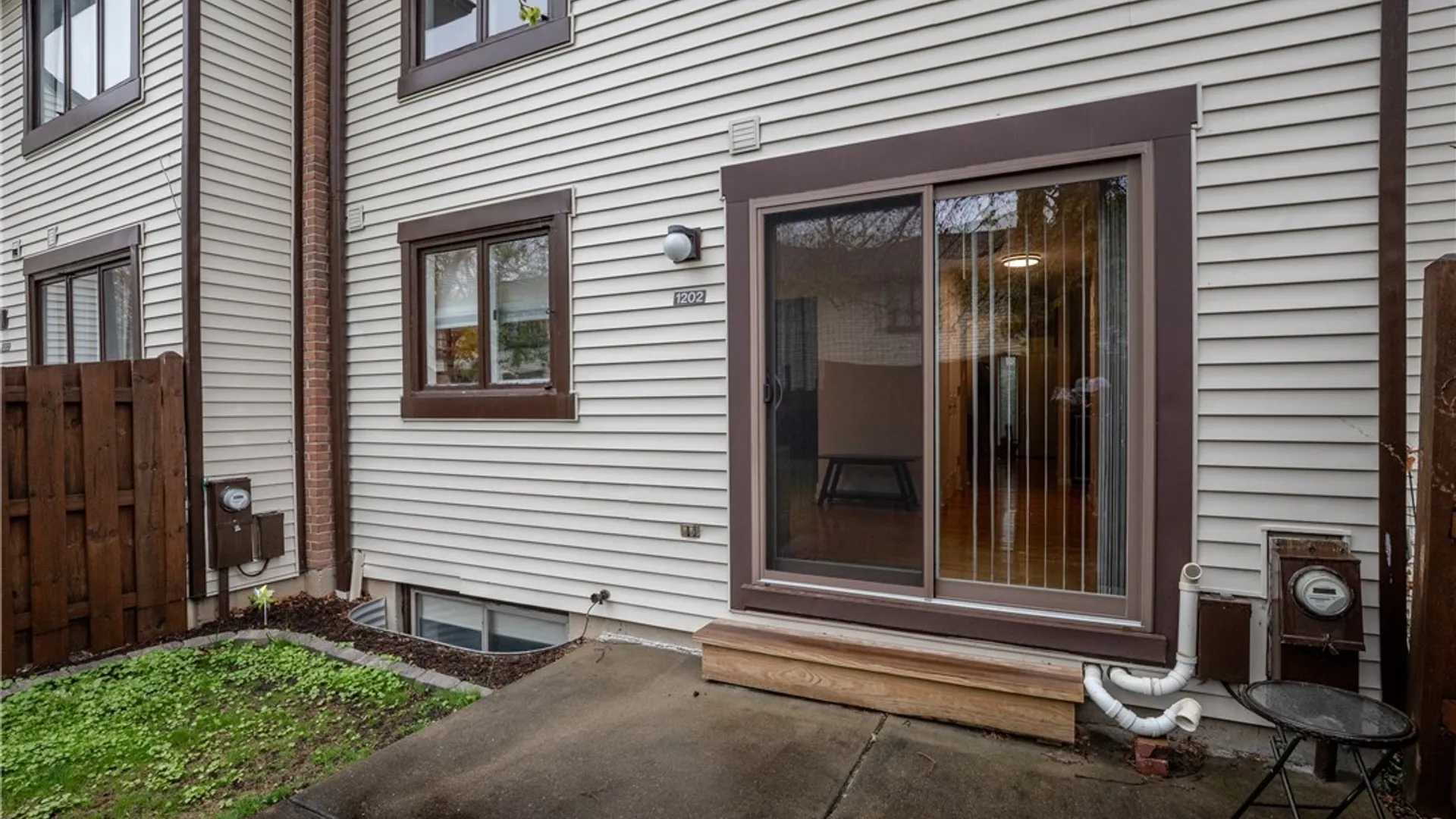 Property at 1202 Charlesgate Circle, Amherst, NY 14051 7