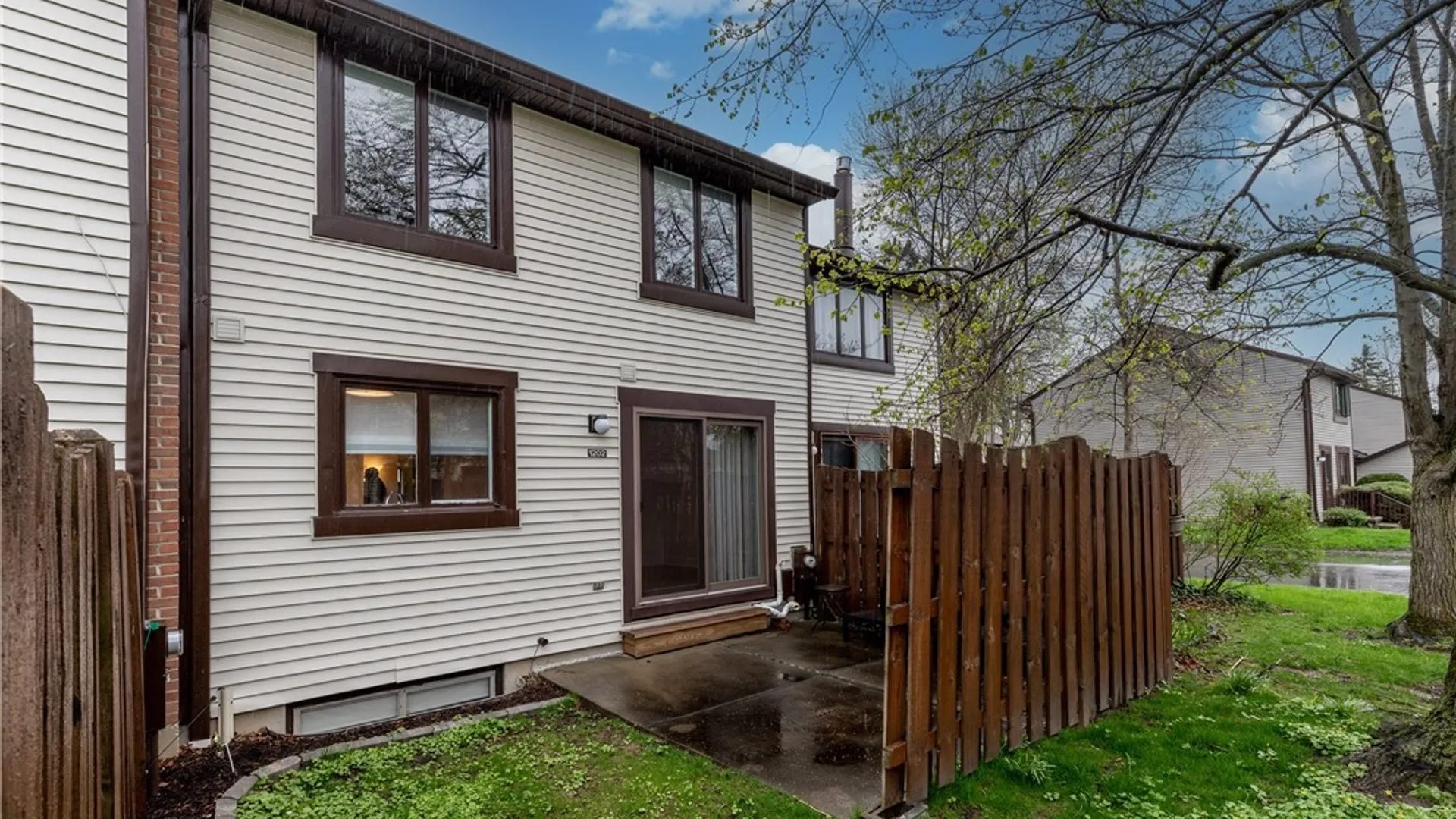 Property at 1202 Charlesgate Circle, Amherst, NY 14051 9