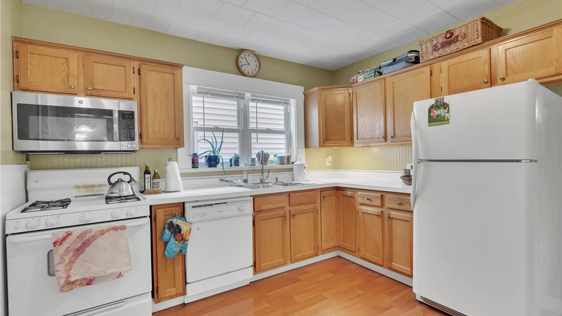 Property at 102 Saranac Avenue, Buffalo, NY 14216 16