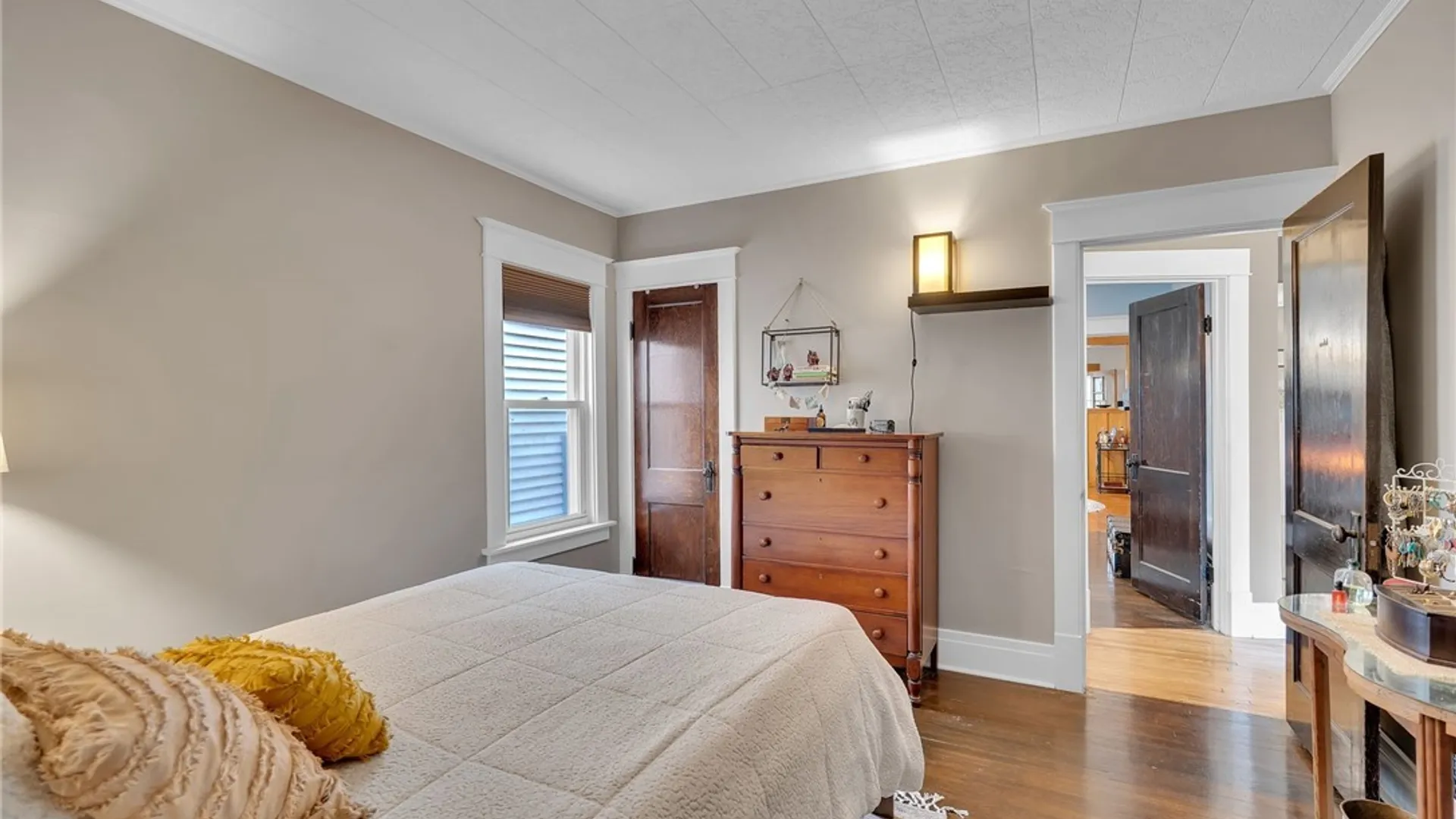 Property at 102 Saranac Avenue, Buffalo, NY 14216 25