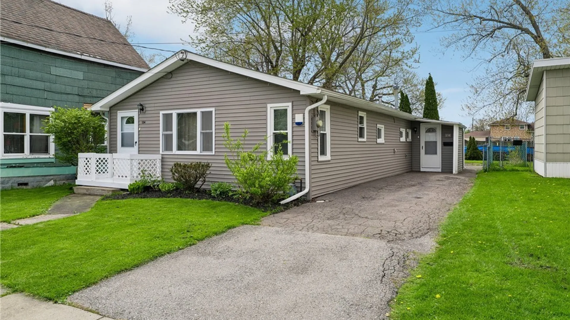 Property at 134 Miller Avenue, Hamburg, NY 14219 2