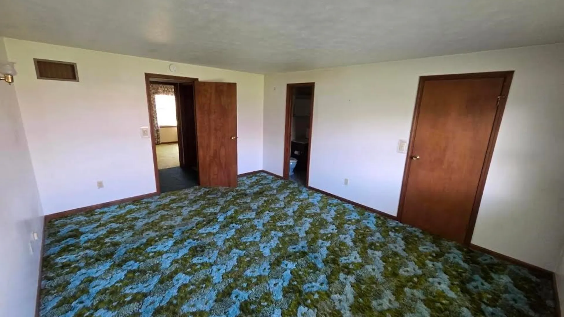 Property at 6161 Clinton St Road, Stafford, NY 14143 21