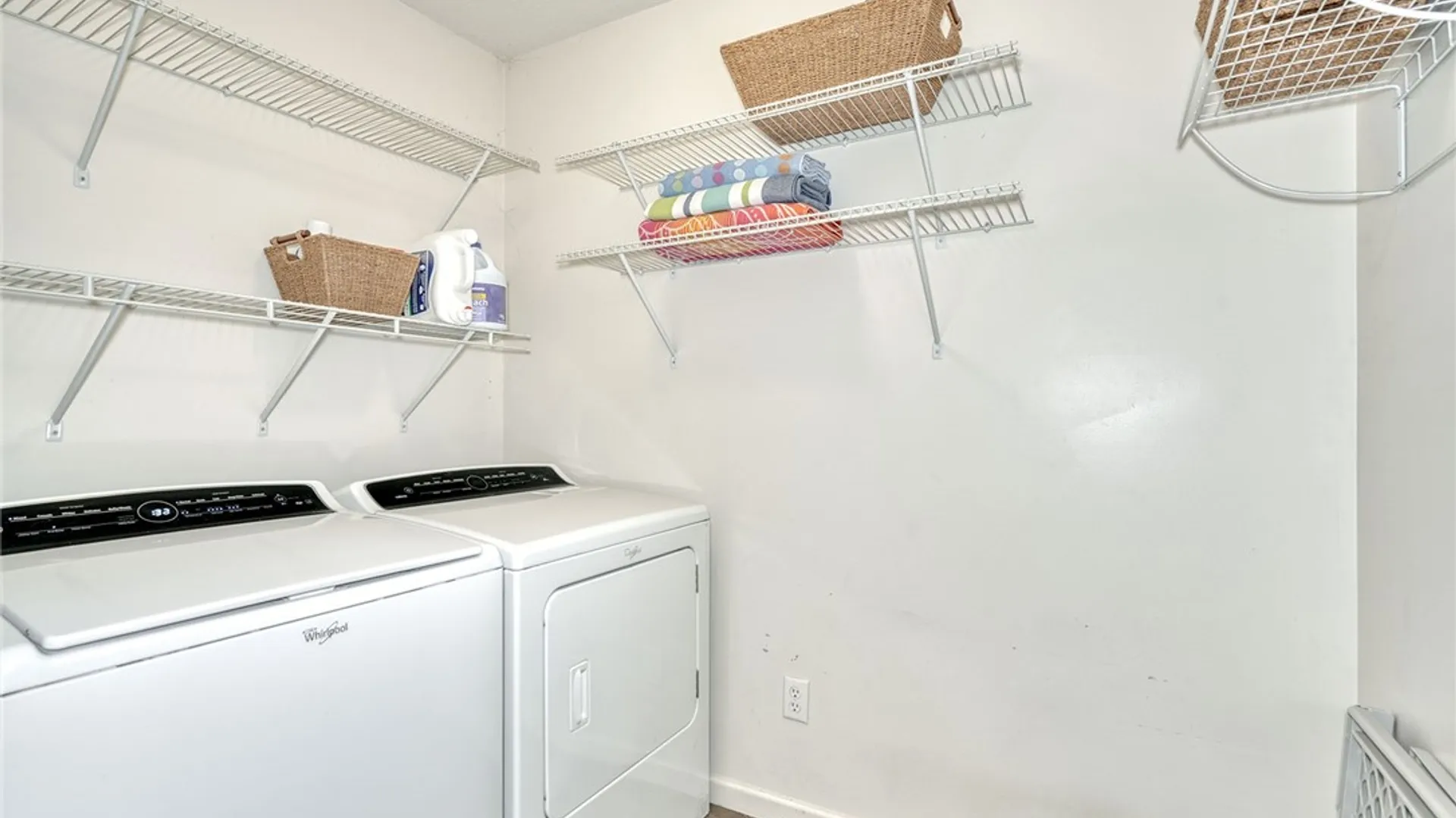 Property at 46 Middlesburough Park, Chili, NY 14514 23