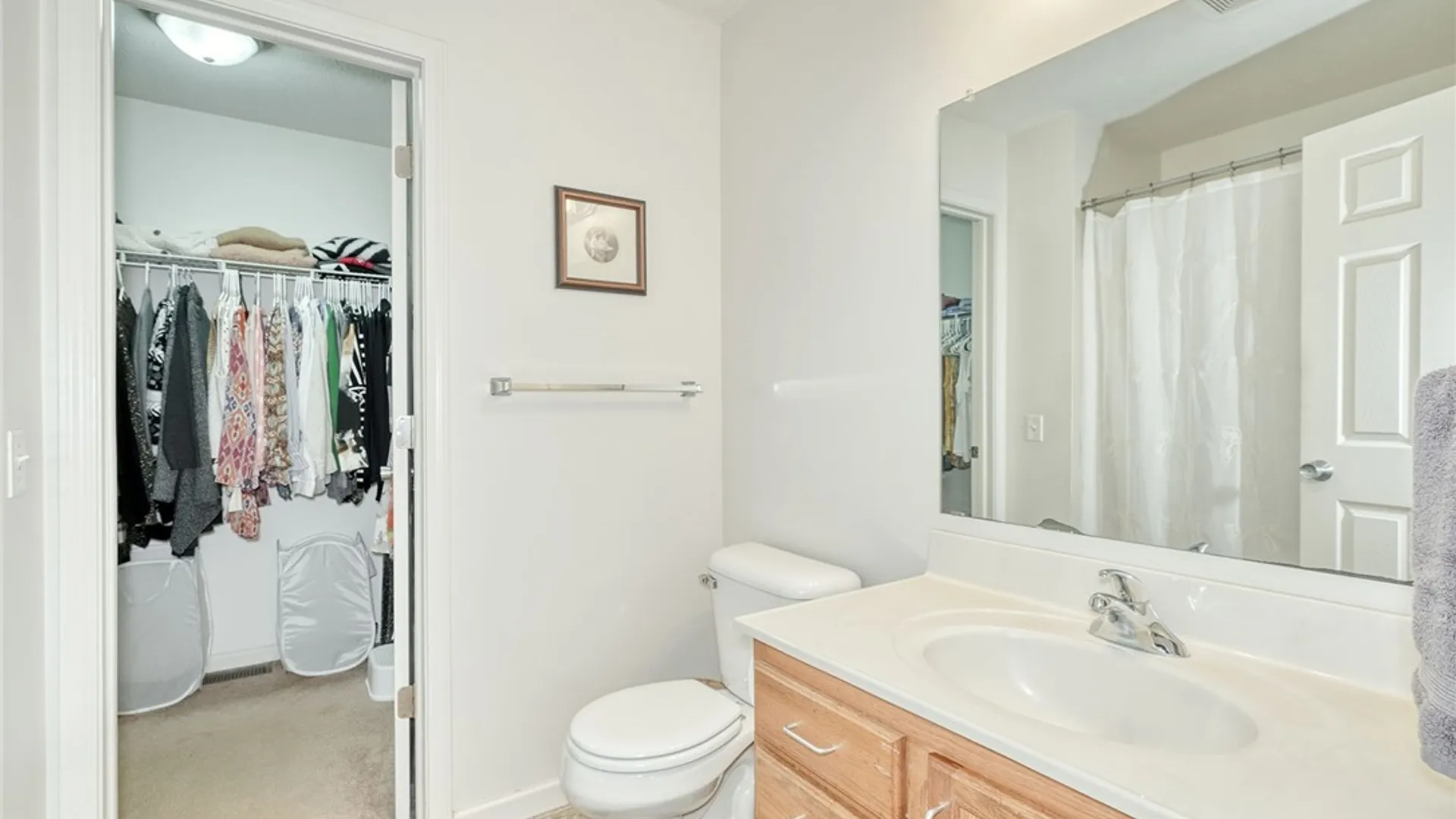 Property at 46 Middlesburough Park, Chili, NY 14514 27