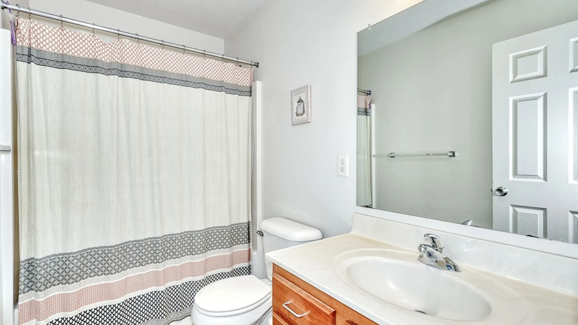 Property at 46 Middlesburough Park, Chili, NY 14514 37