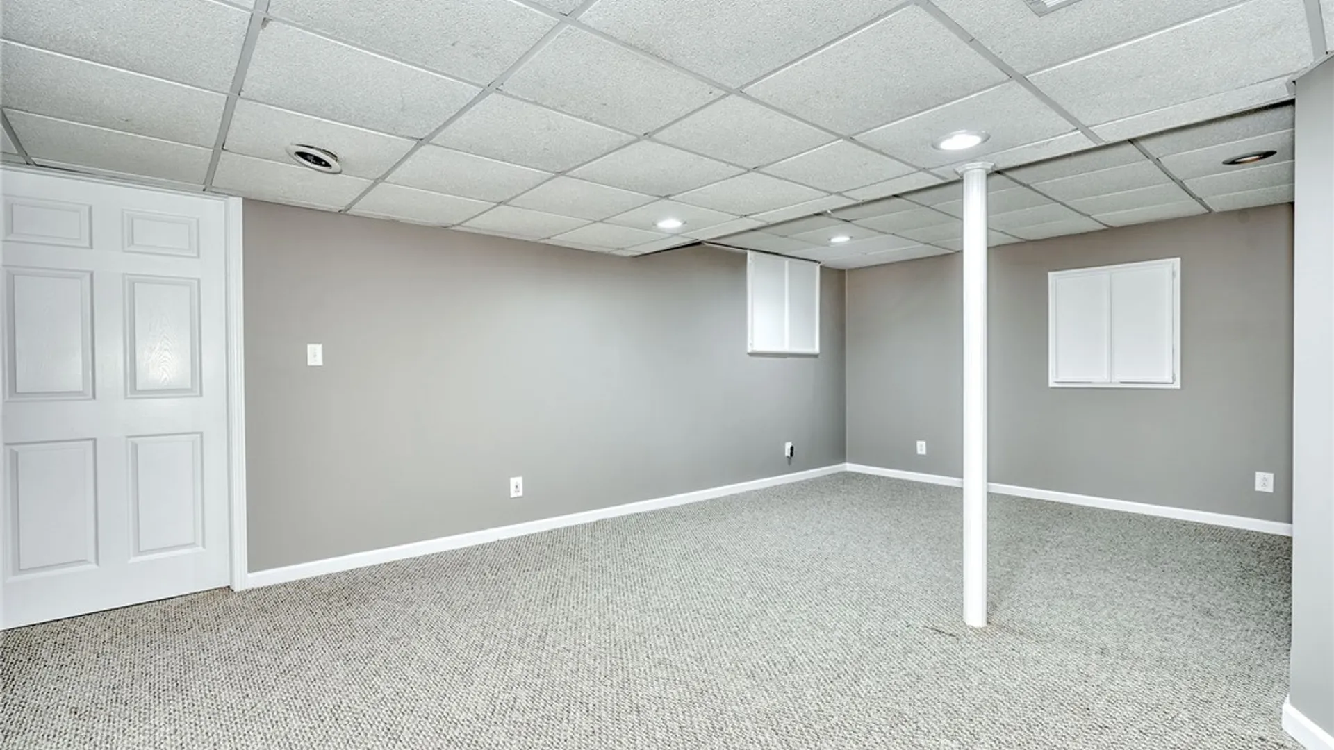 Property at 46 Middlesburough Park, Chili, NY 14514 40