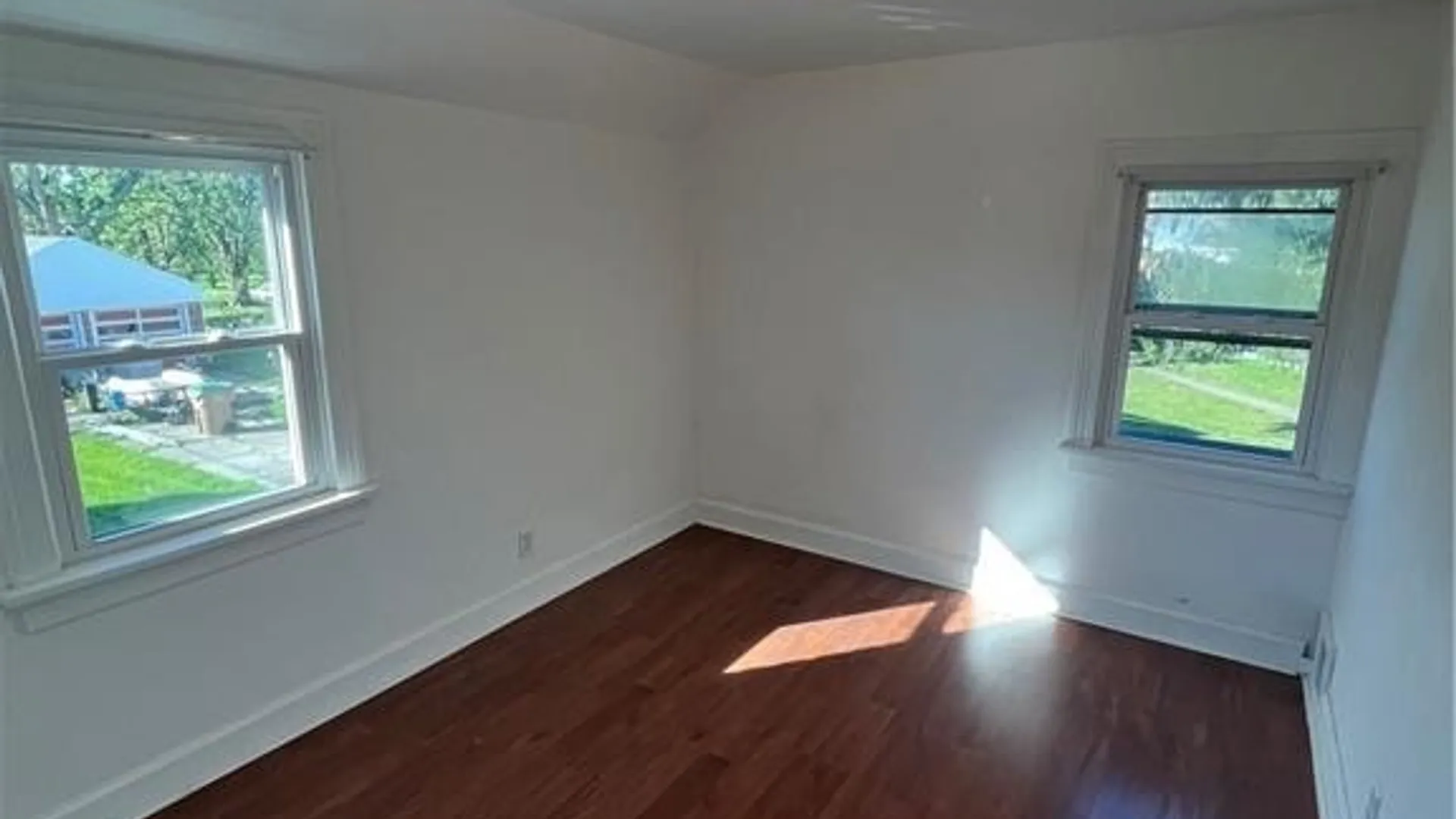 Property at 291 Fonda Drive, Cheektowaga, NY 14225 10