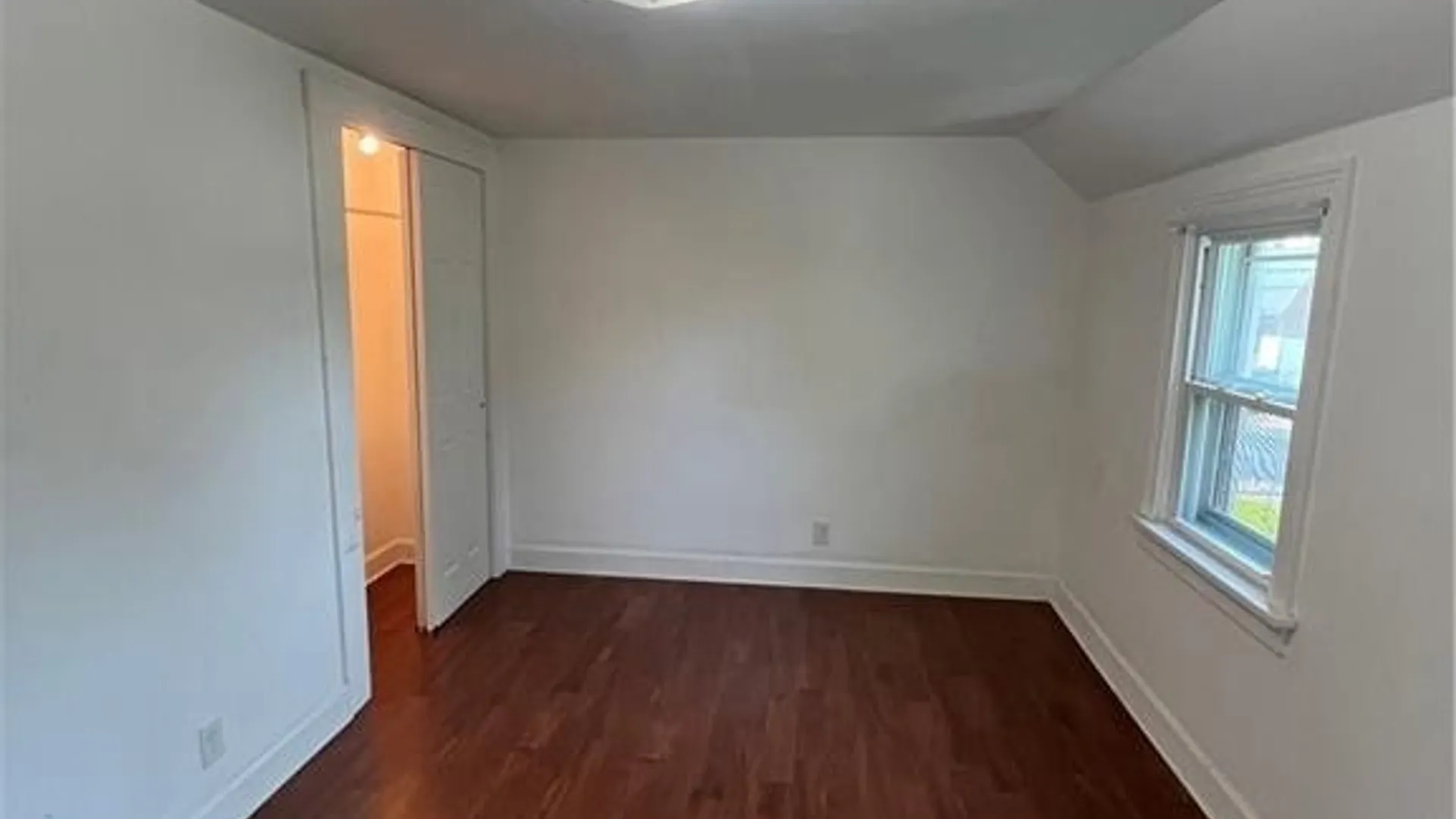 Property at 291 Fonda Drive, Cheektowaga, NY 14225 6