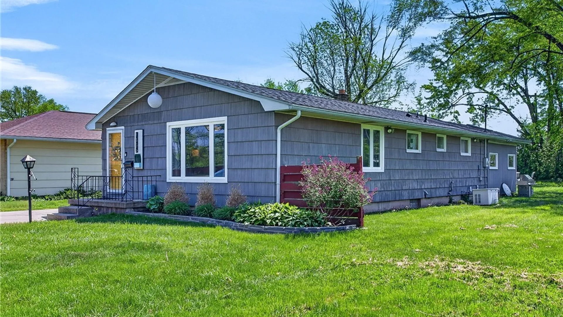 Property at 1335 E Park Road, Grand Island, NY 14072 3