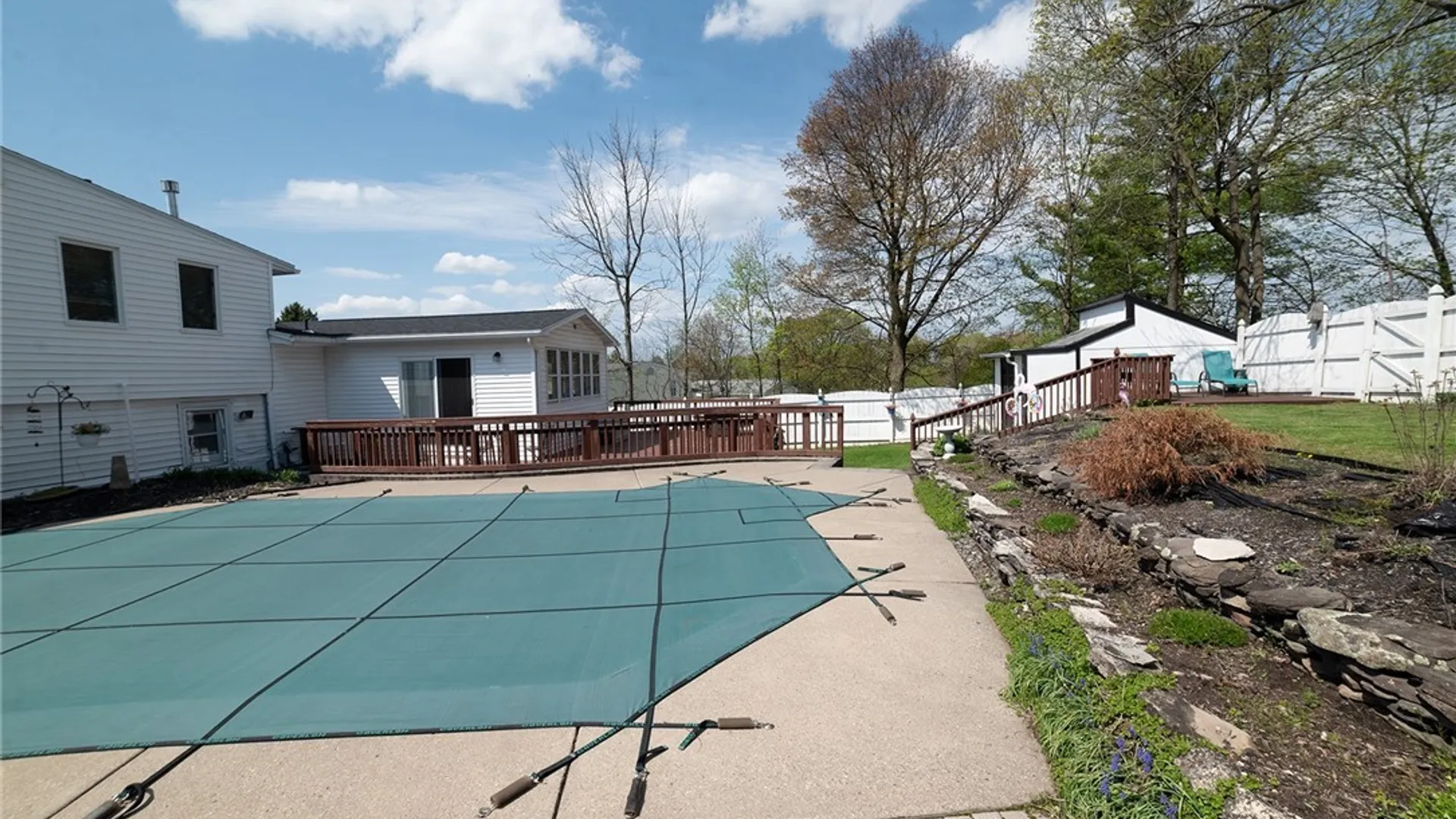 Property at 102 Seitz Drive, Camillus, NY 13031 45