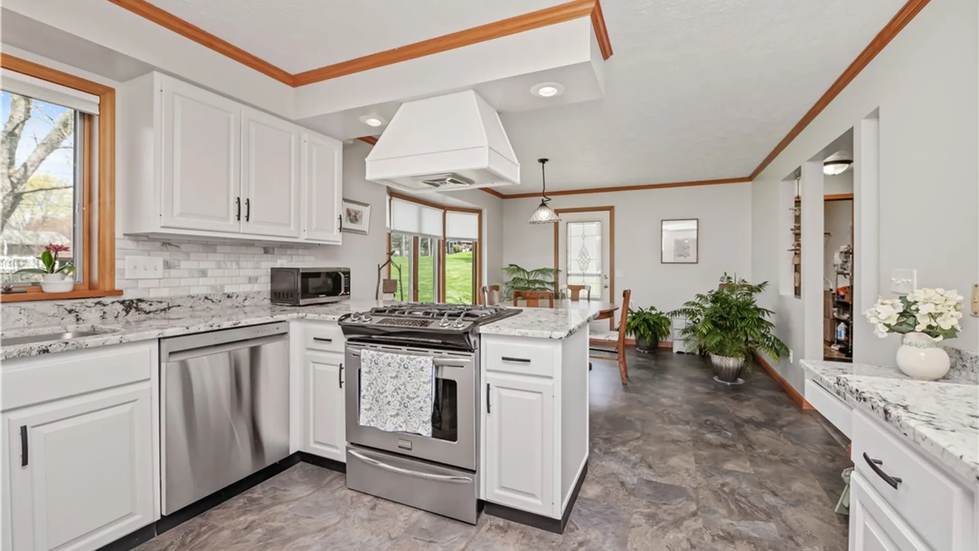 Property at 444 Mc Ewen Drive, Webster, NY 14580 15