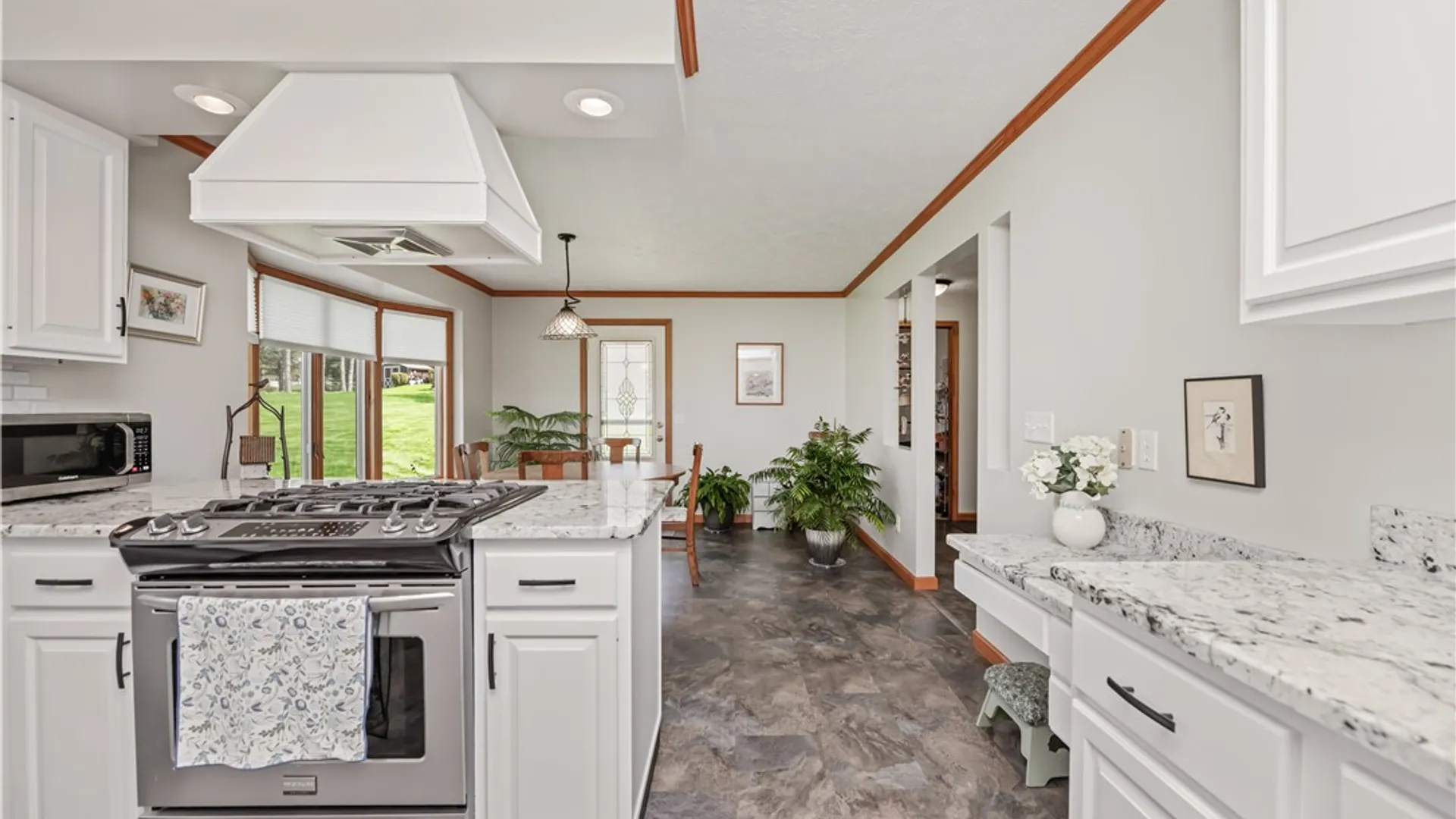 Property at 444 Mc Ewen Drive, Webster, NY 14580 16