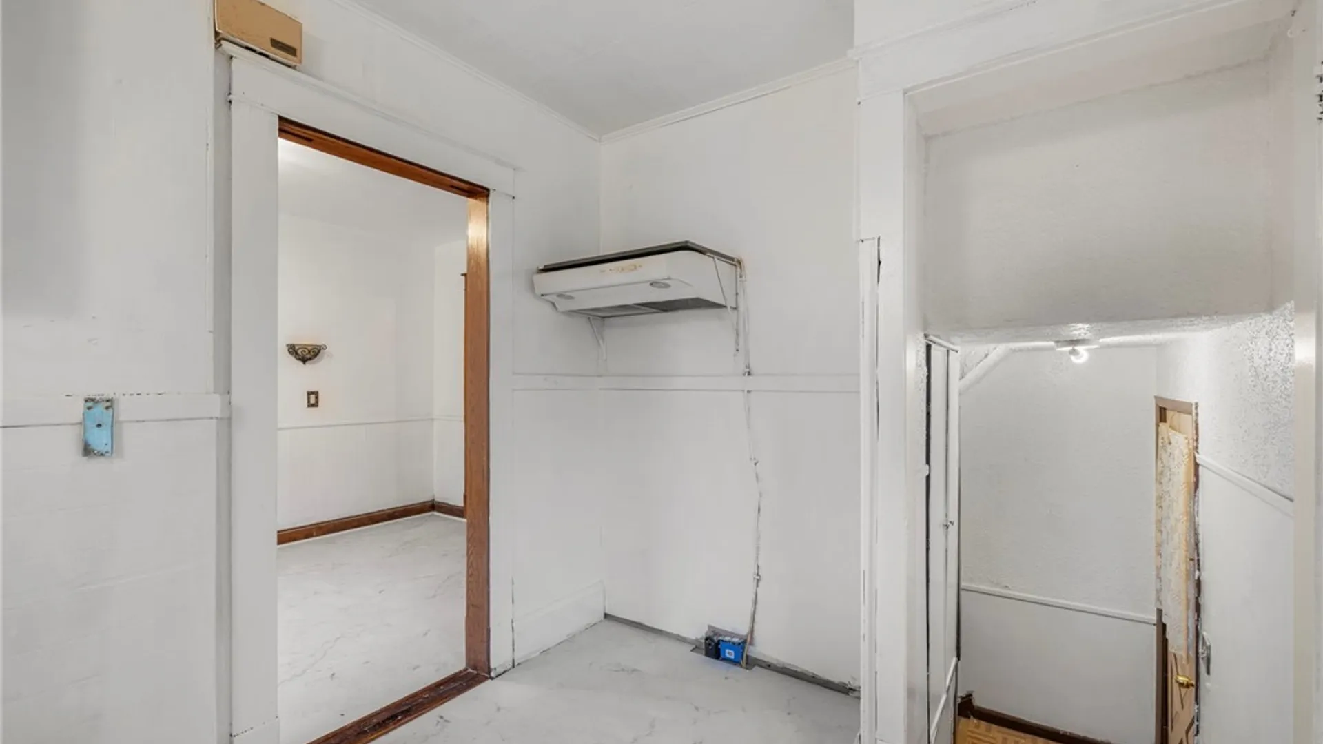Property at 2436 Cleveland Avenue, Niagara Falls, NY 14305 13