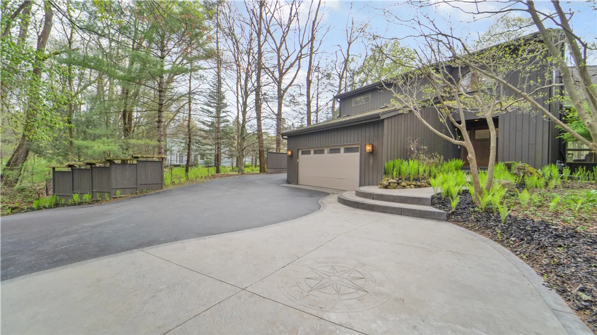 Property at 182 Park Rd Road, Perinton, NY 14534 2
