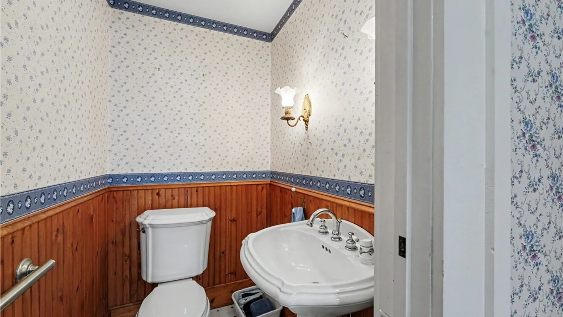 Property at 7098 State Road, Boston, NY 14075 11