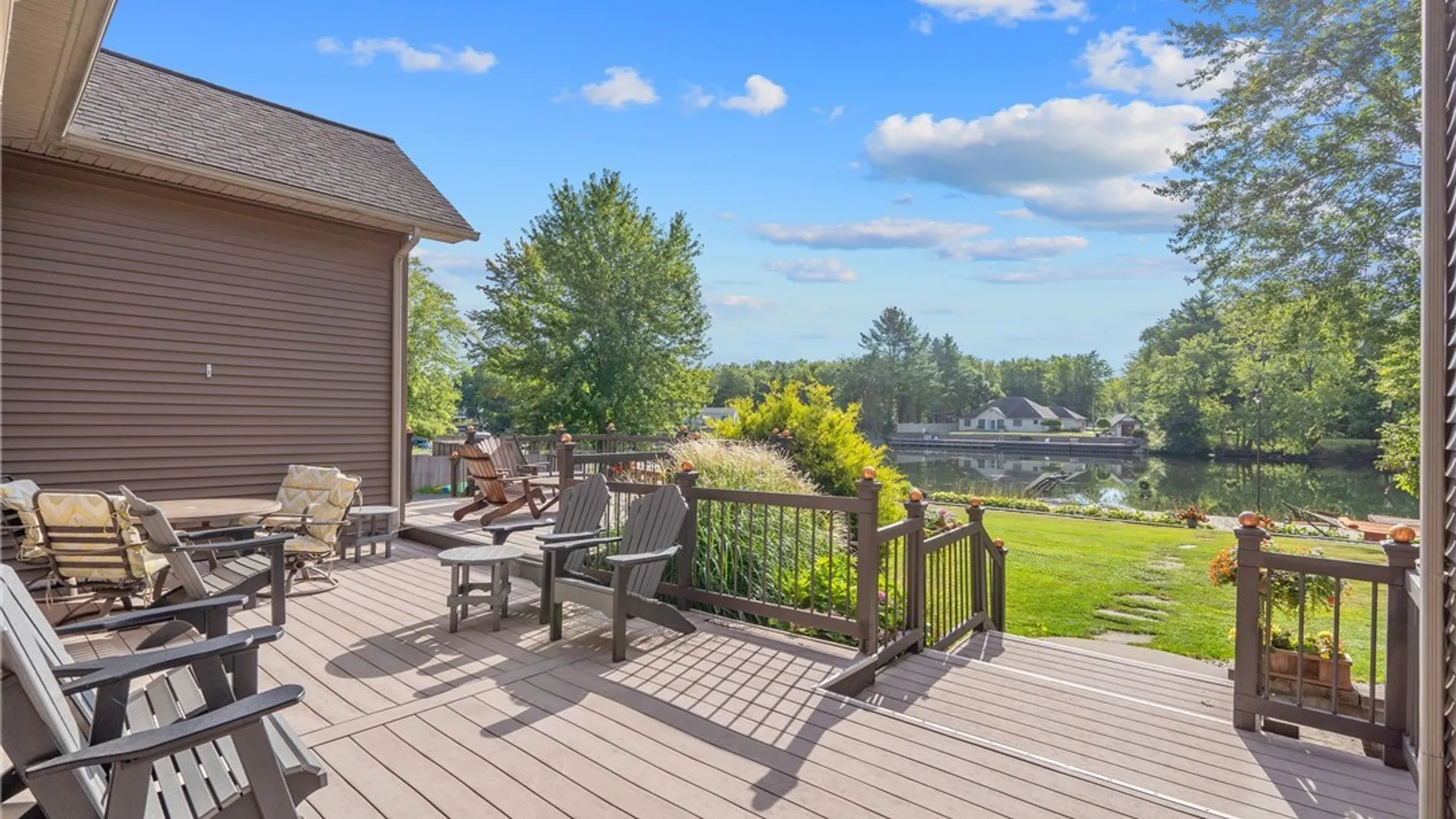 Property at 74 Ennis Avenue, Schroeppel, NY 13132 34